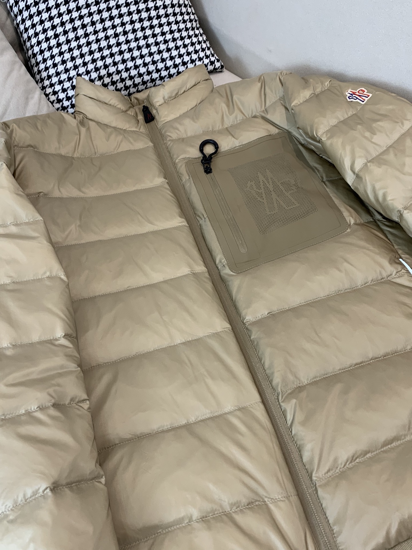 Moncler Couple Down Jacket White Duck Down Black M-l-xl