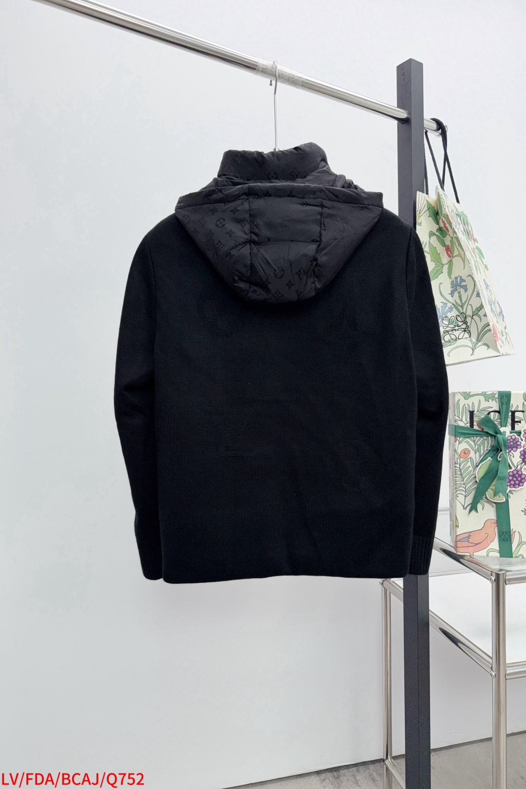 Louis Vuitton Down Jacket Hooded S-m-l-xl