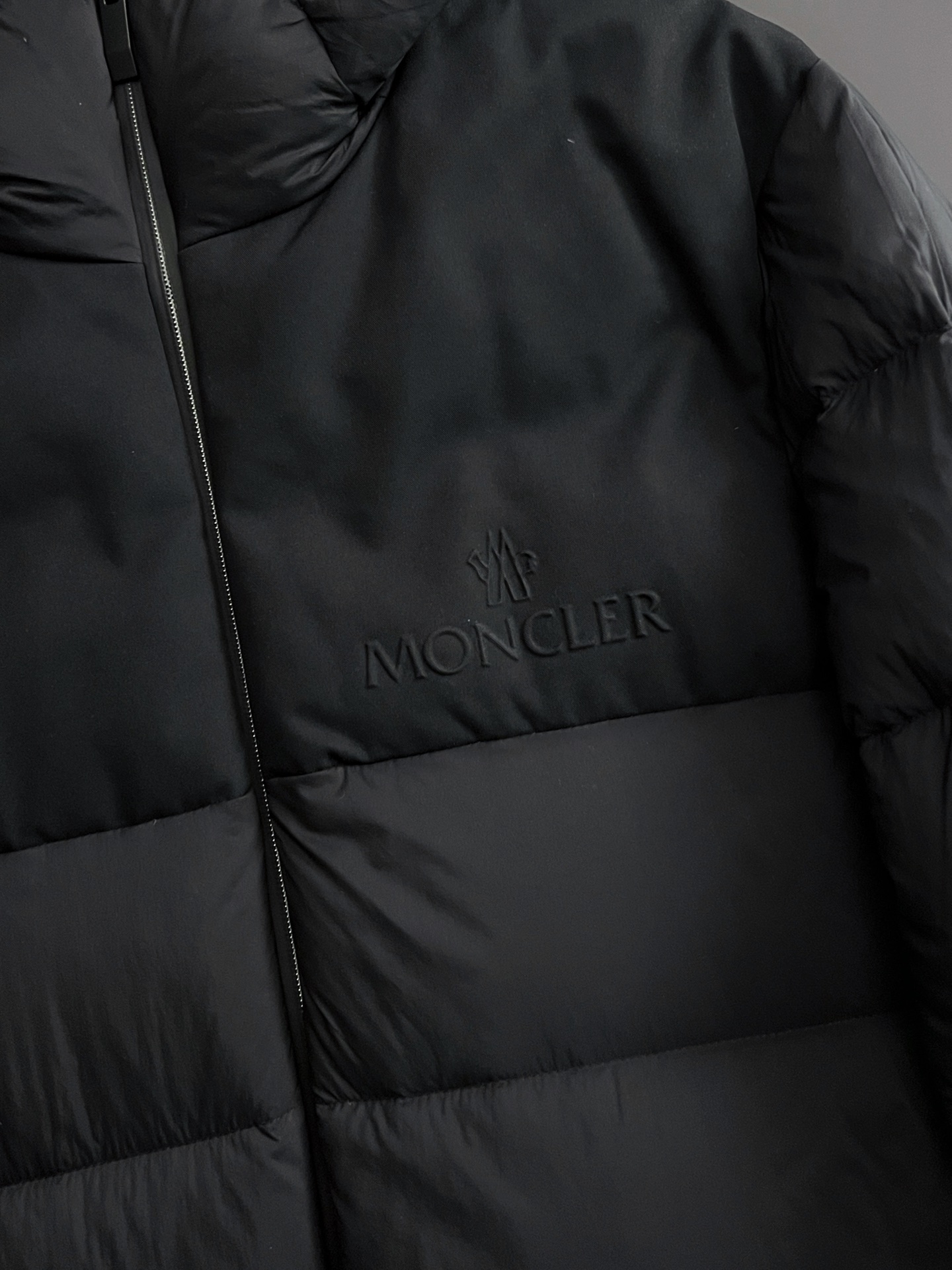 Moncler Down Jacket White Duck Down M