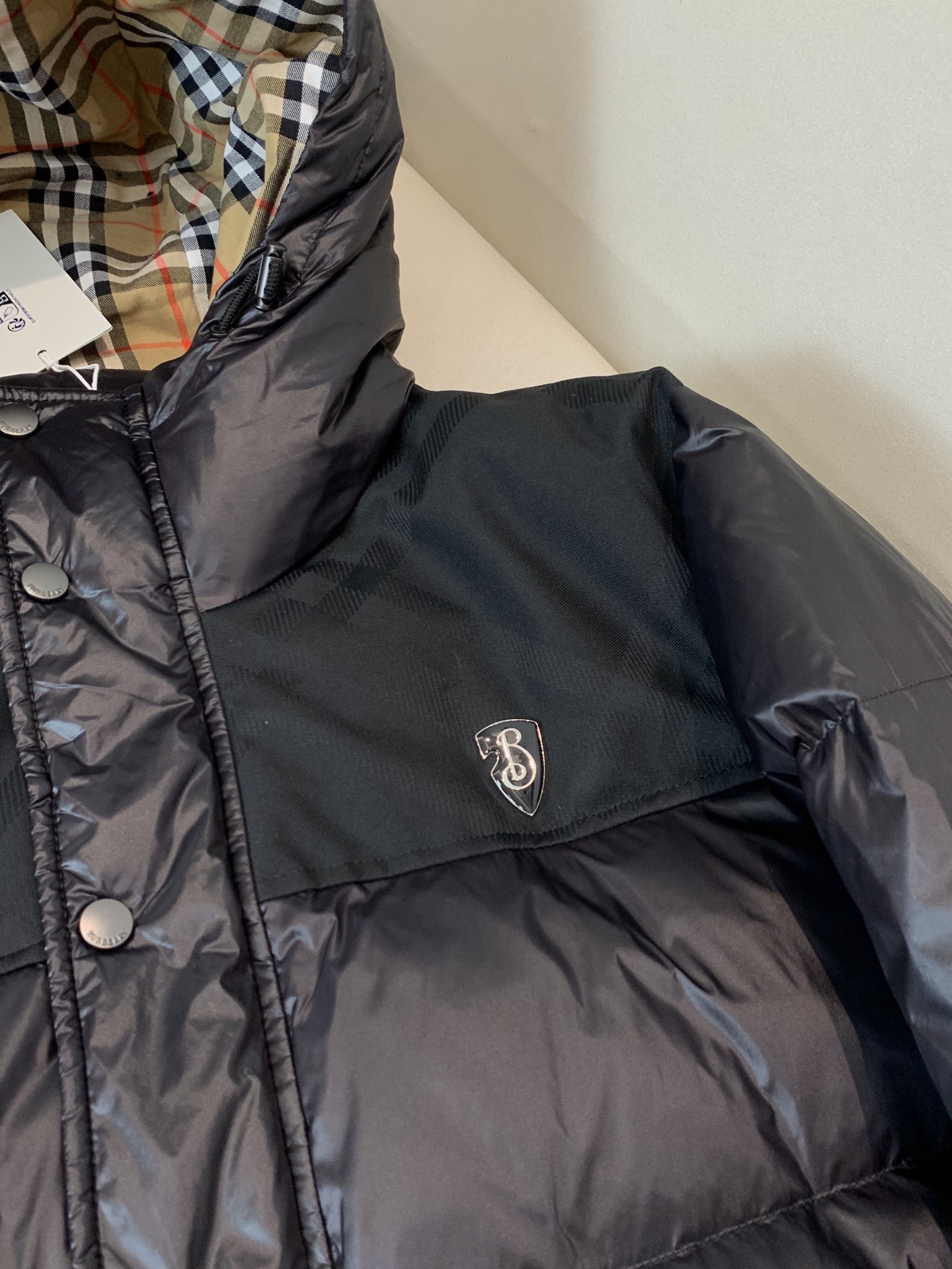 Burberry Male Down Jacket White Duck Down Black Hooded