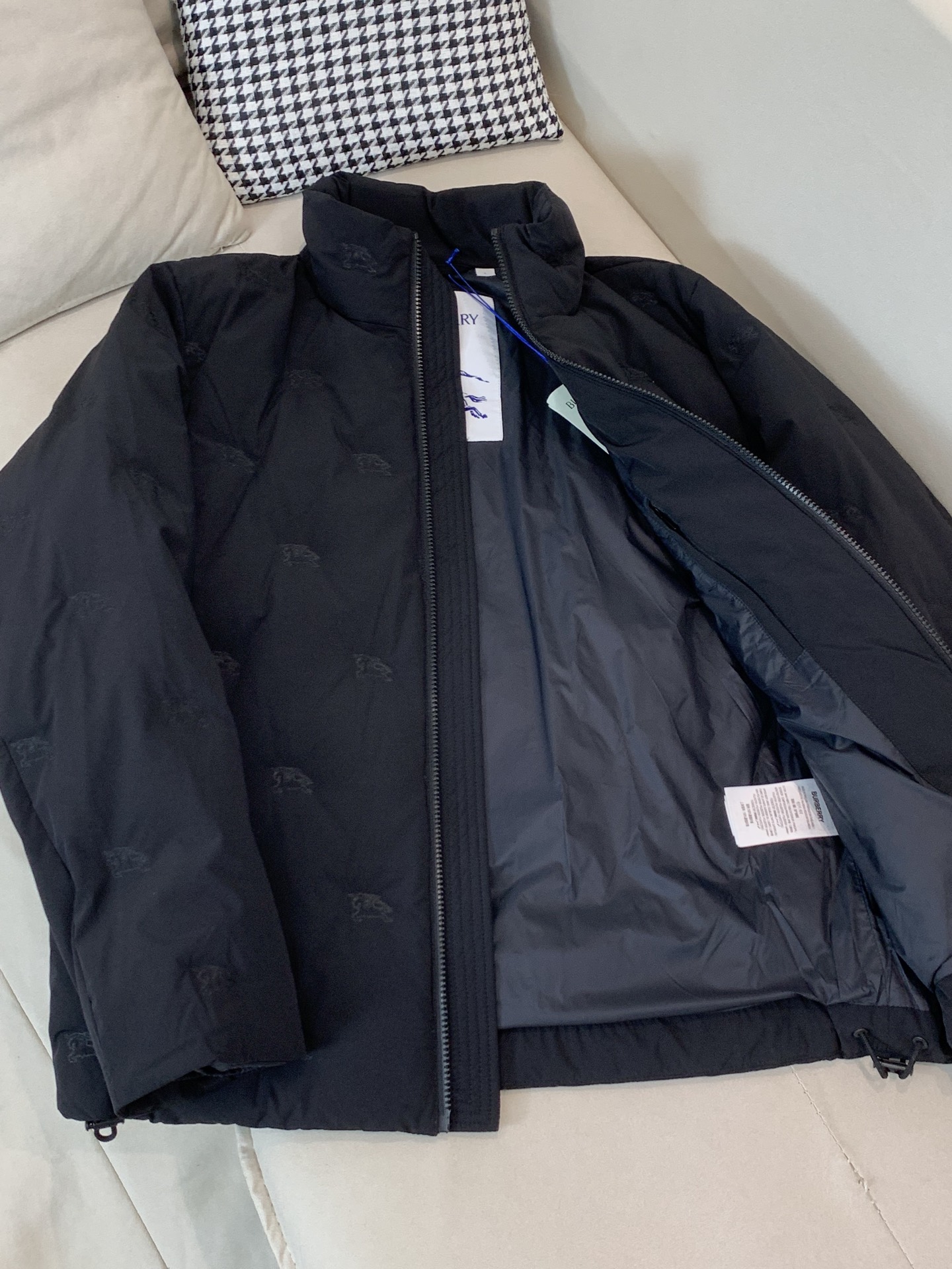 Burberry Male Down Jacket White Duck Down Black Slim Fit