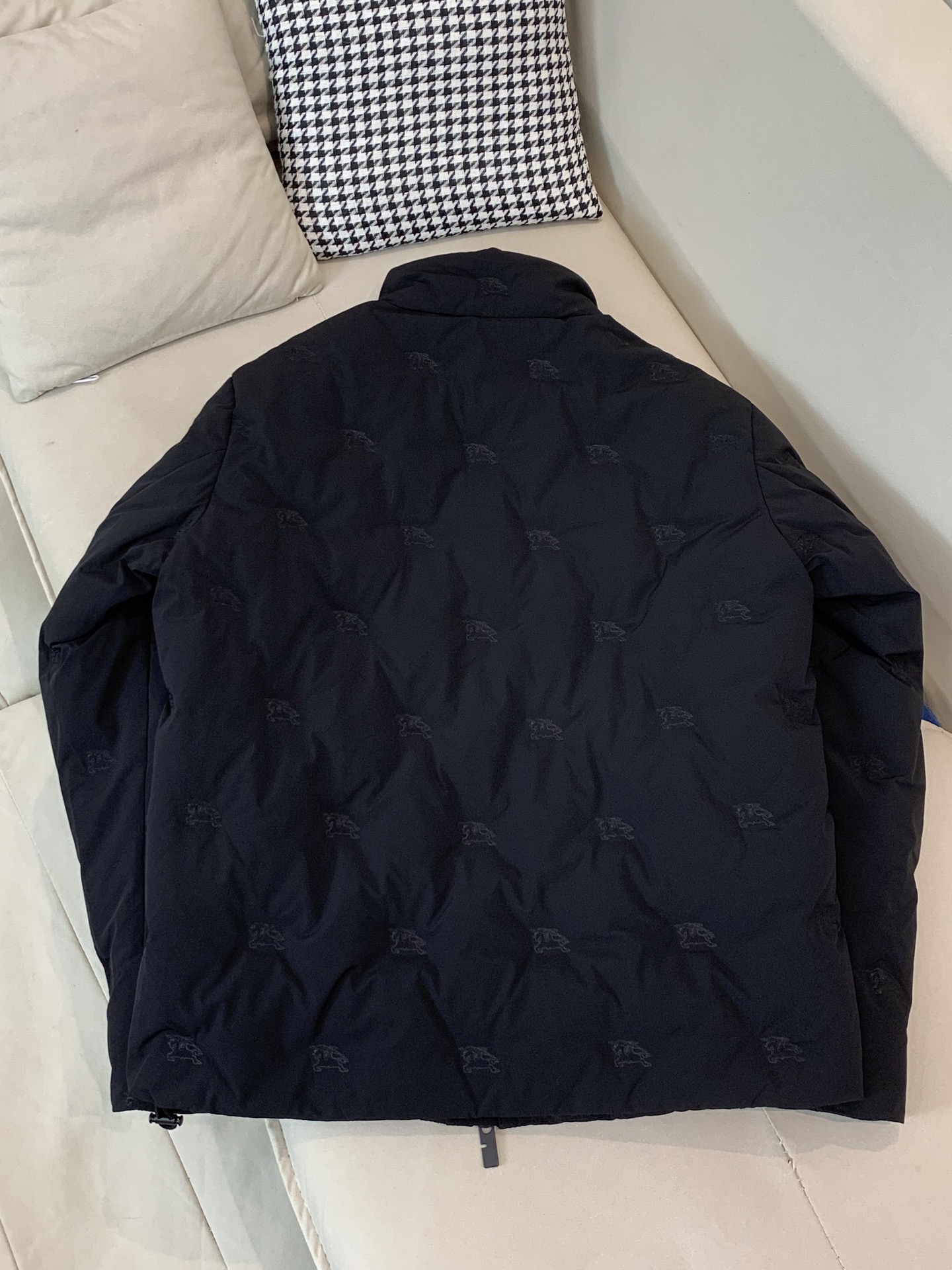 Burberry Male Down Jacket White Duck Down Black Slim Fit