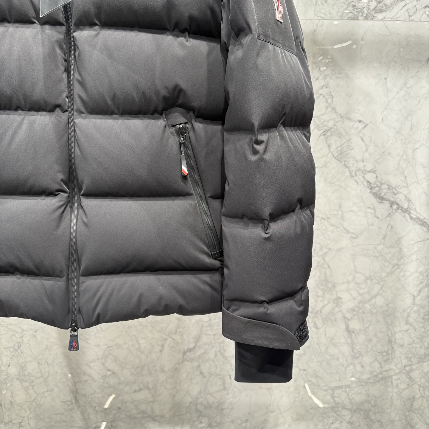 Moncler Basic Clothing White Duck Down M-l
