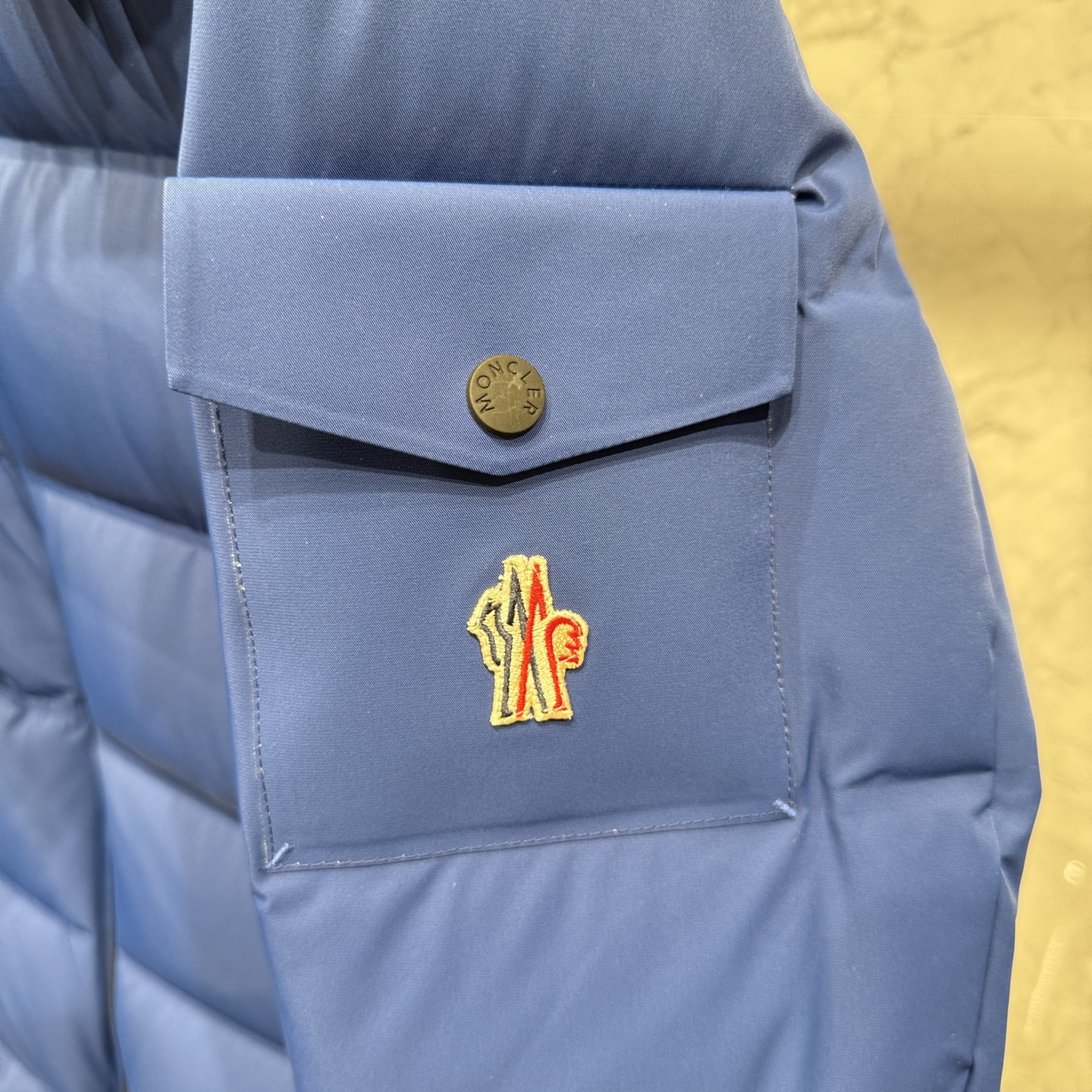 Moncler Basic Clothing White Duck Down M-l