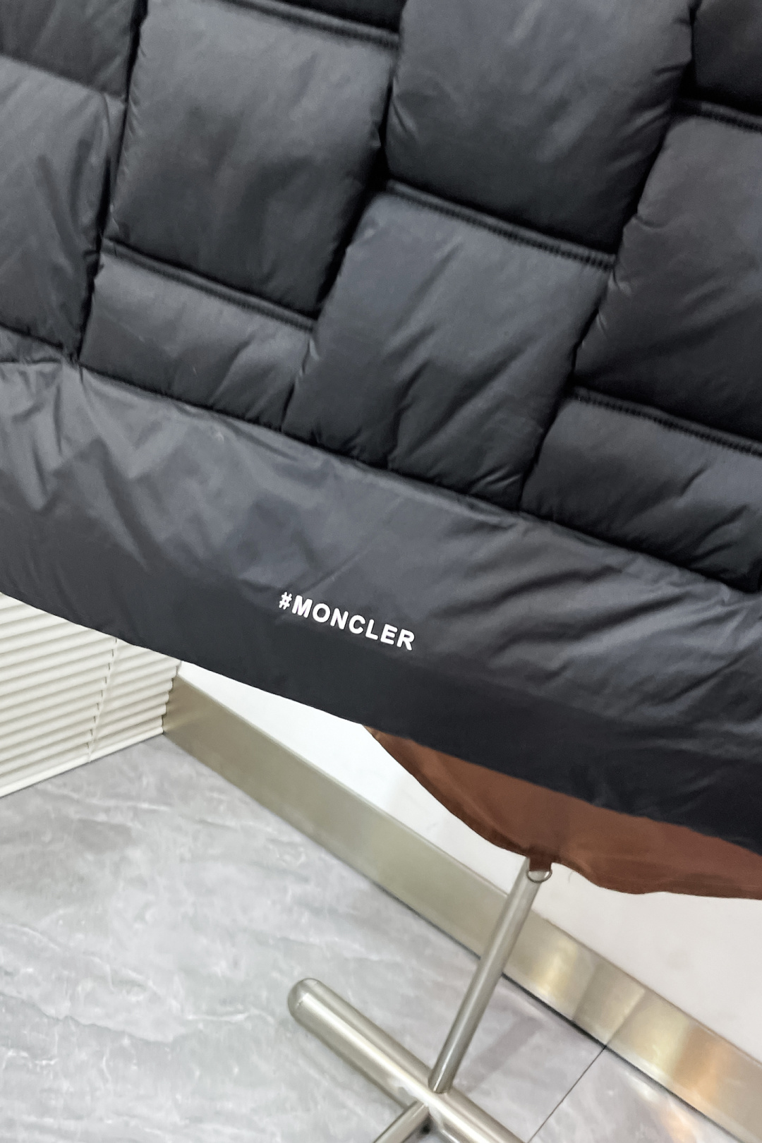 Moncler Down Vest White Duck Down Black S-m-l-xl
