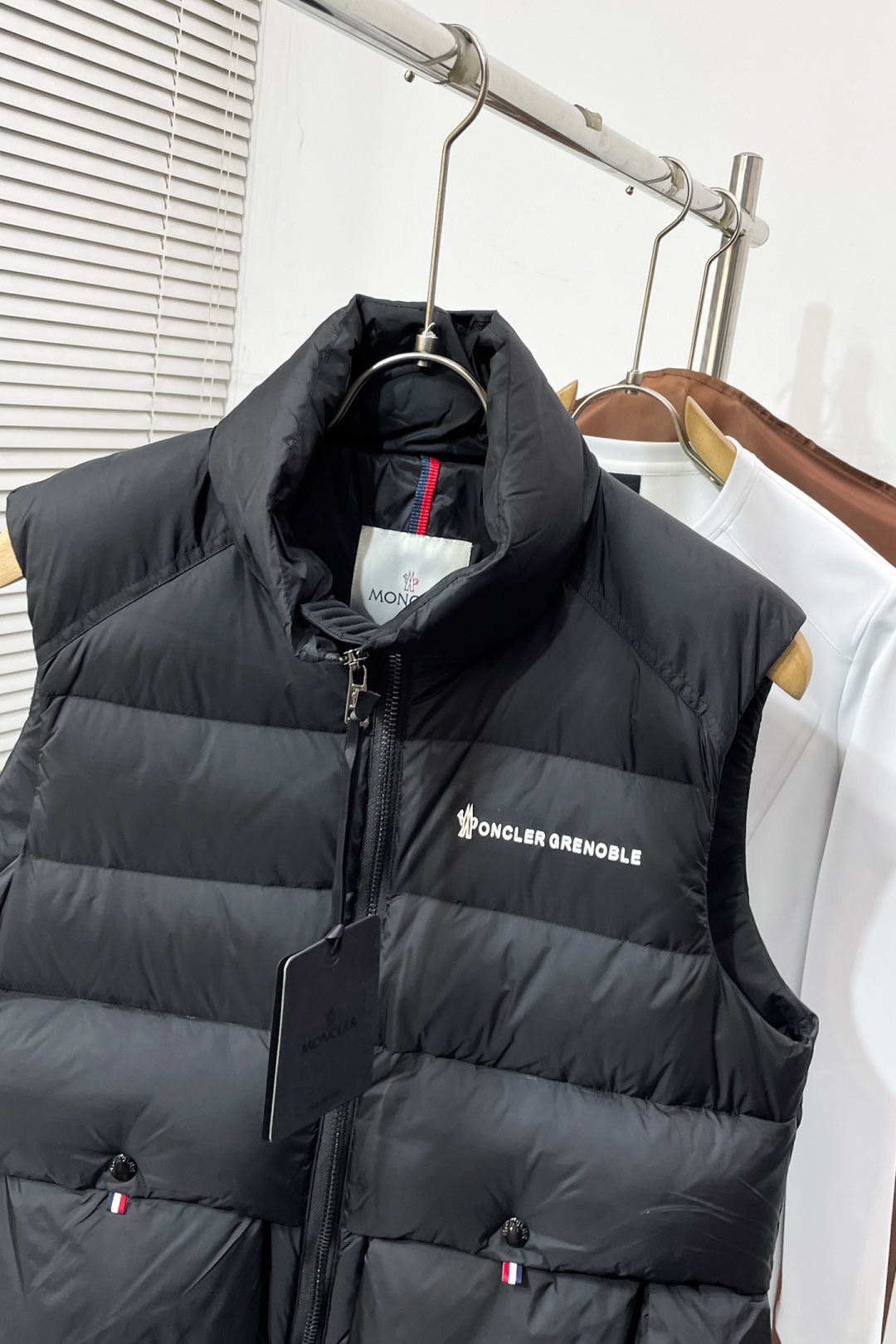 Moncler Down Vest White Duck Down Black S-m-l-xl