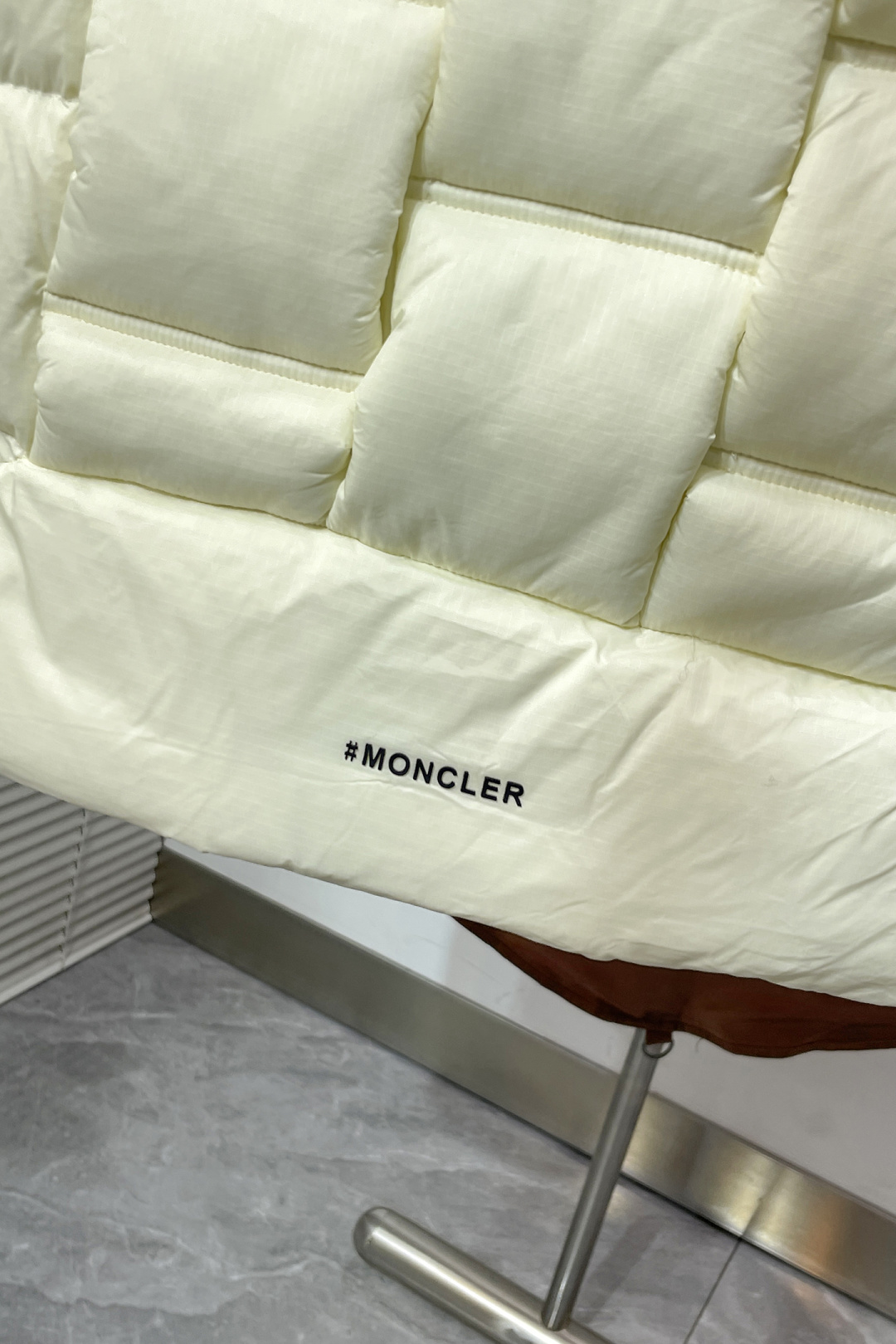 Moncler Down Vest White Duck Down Black S-m-l-xl