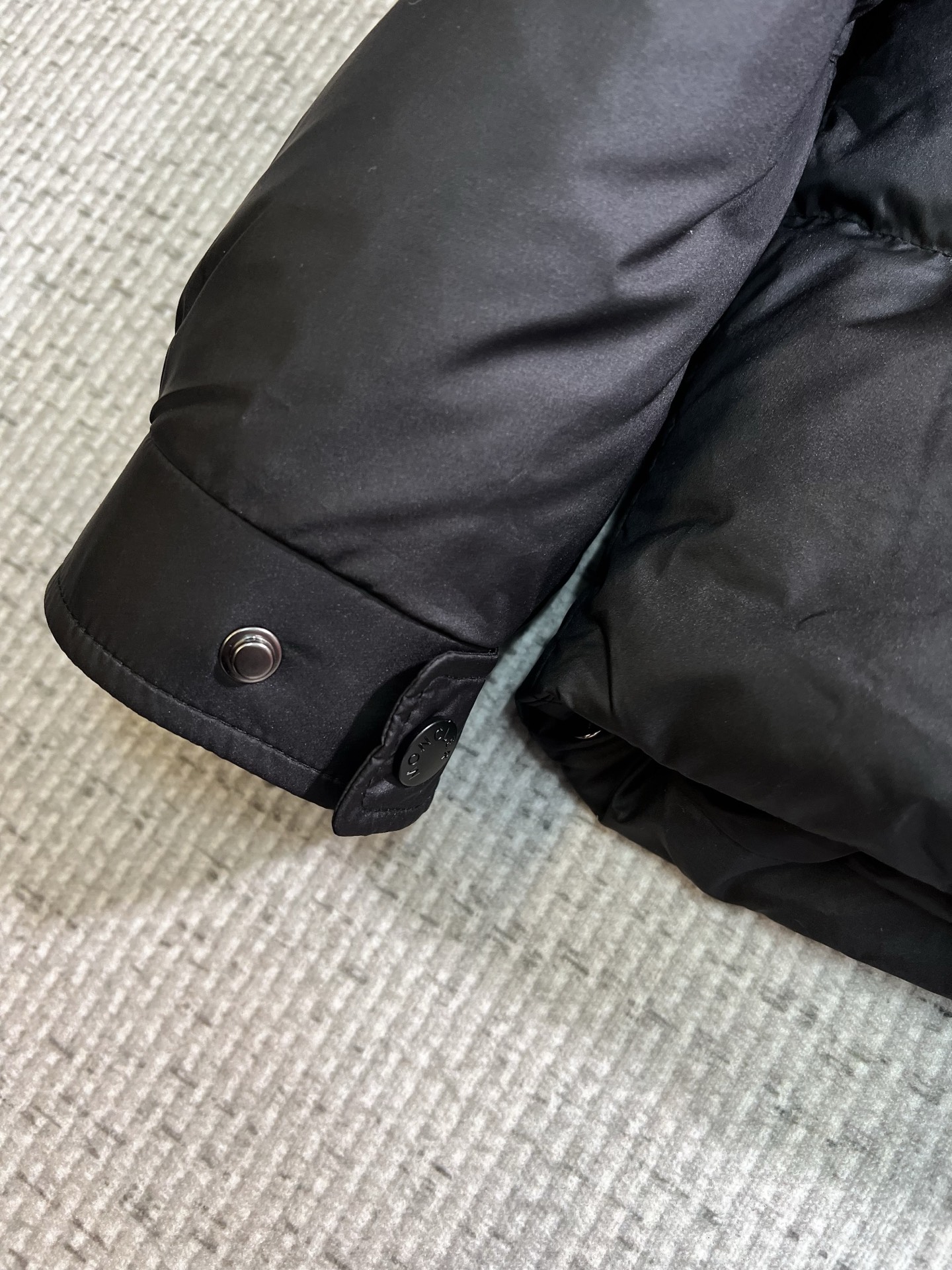 Moncler Down Jacket Hooded M-l-xl