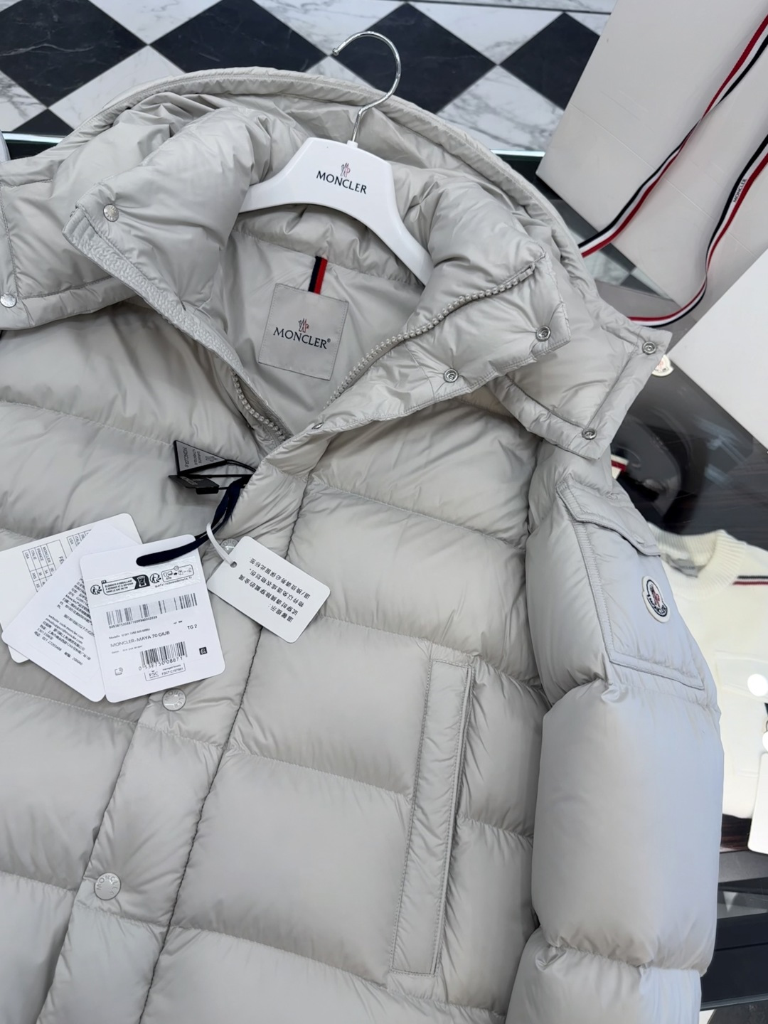 Moncler Down Jacket M-l