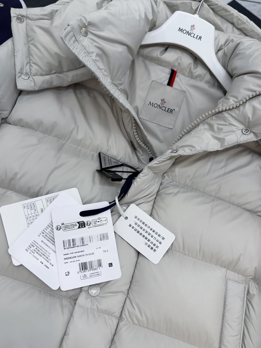 Moncler Down Jacket M-l
