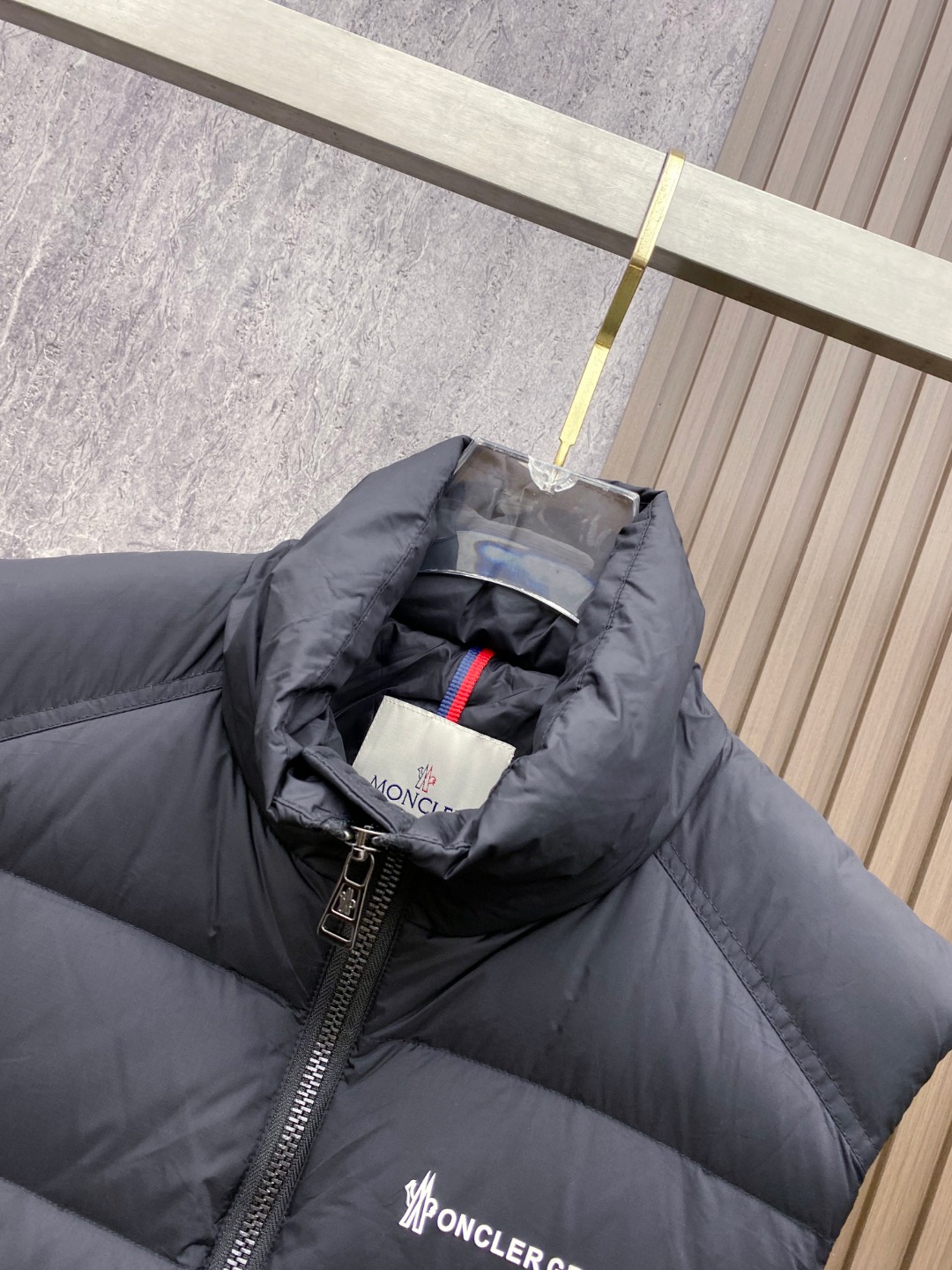 Moncler Down Vest White Duck Down Black M-l