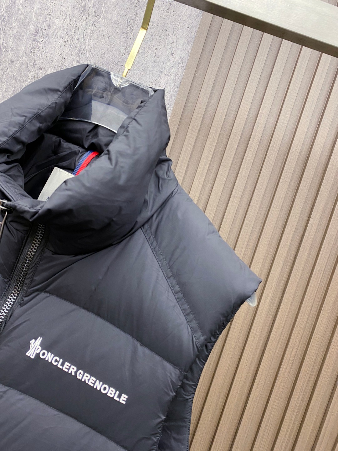 Moncler Down Vest White Duck Down Black M-l