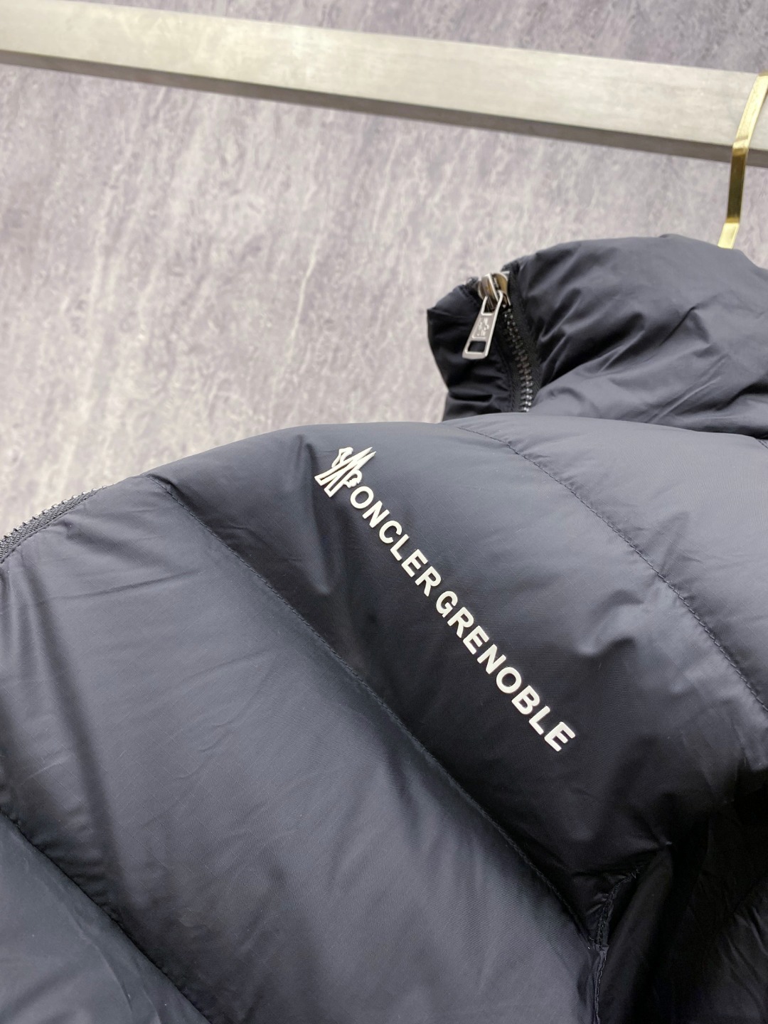 Moncler Down Vest White Duck Down Black M-l