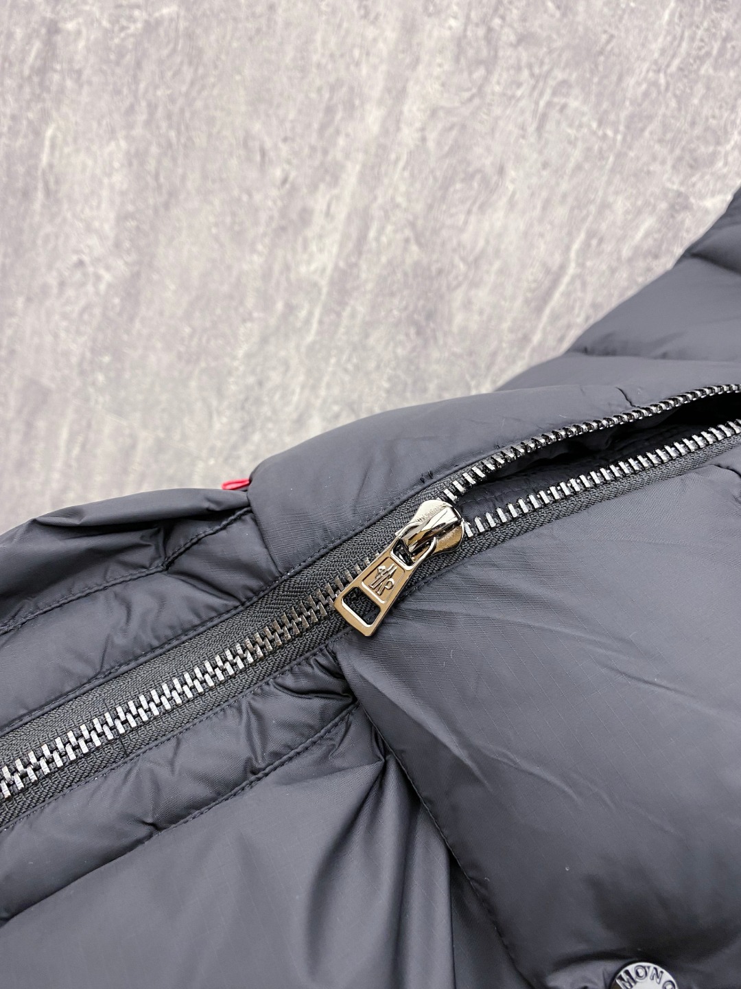 Moncler Down Vest White Duck Down Black M-l
