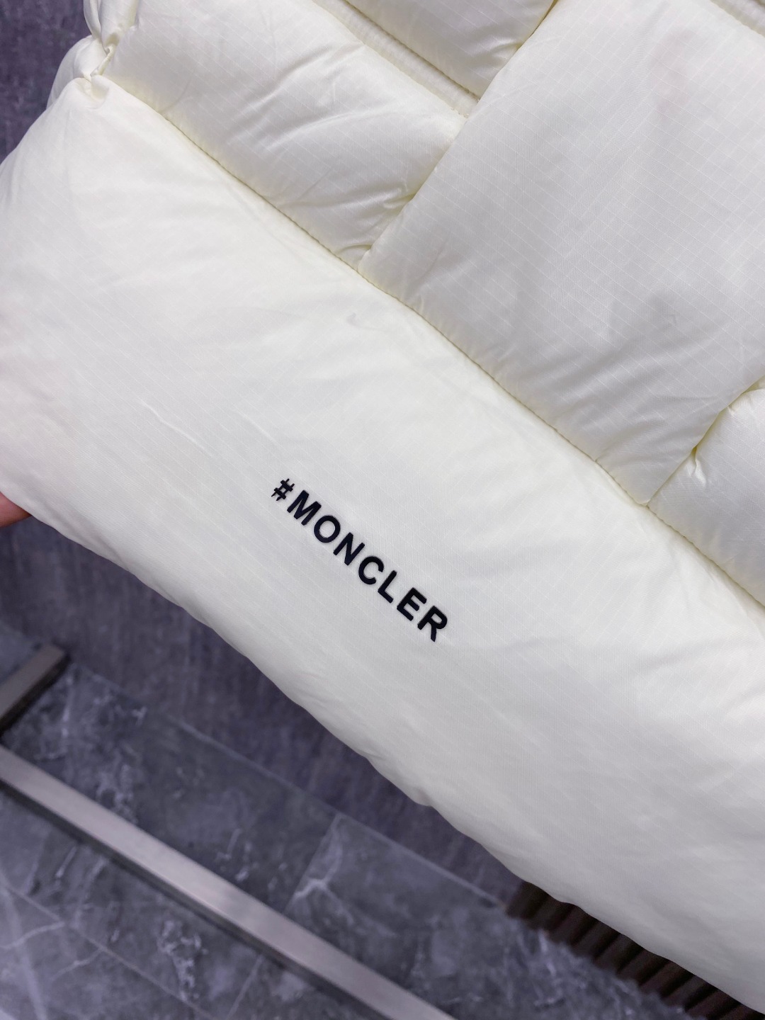Moncler Down Vest White Duck Down Black M-l