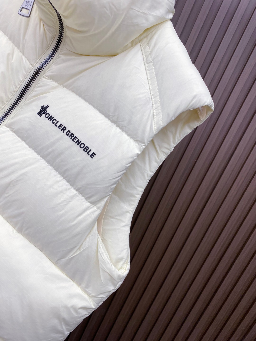 Moncler Down Vest White Duck Down Black M-l