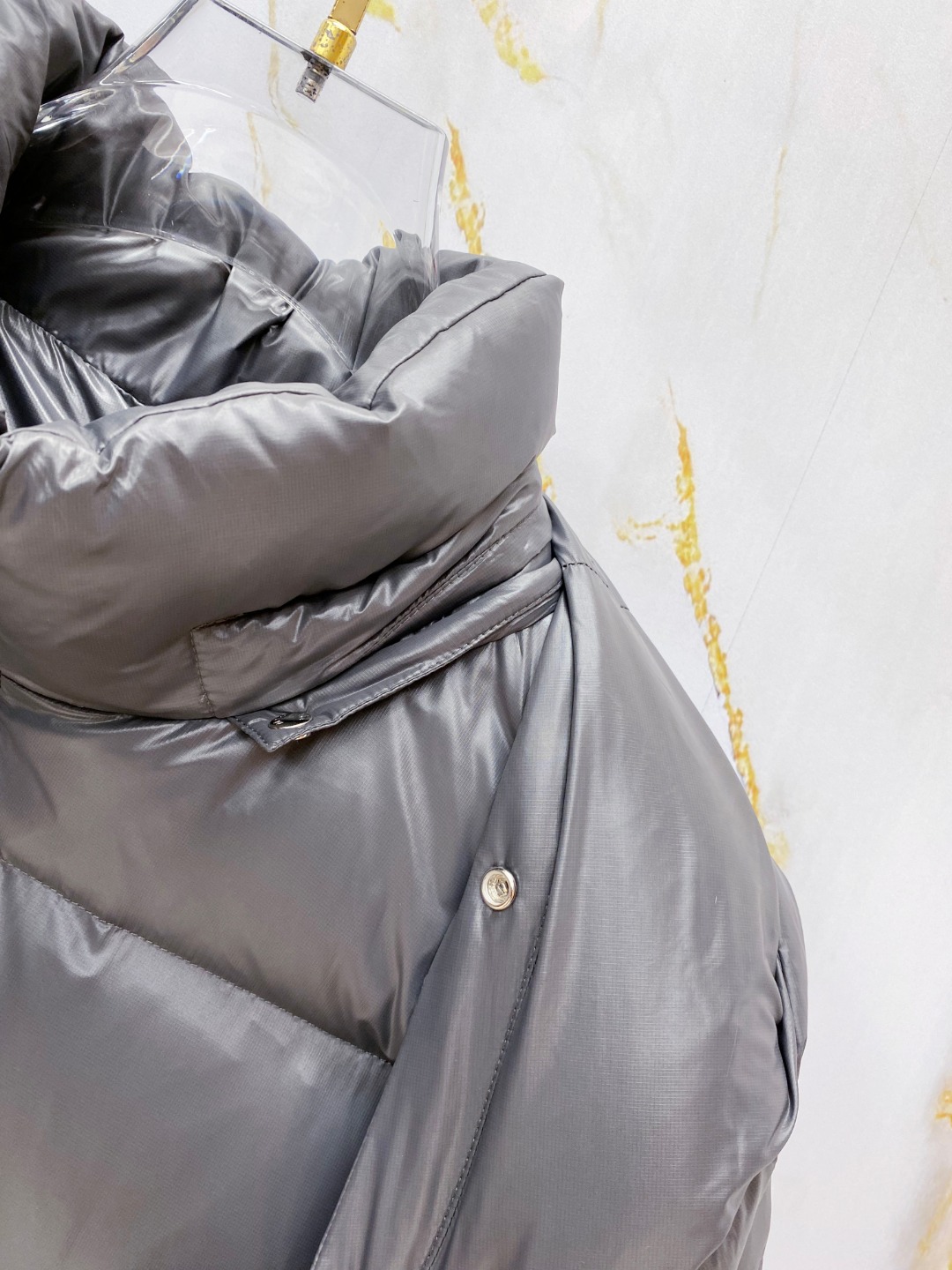 Moncler Basic Clothing White Duck Down M-l