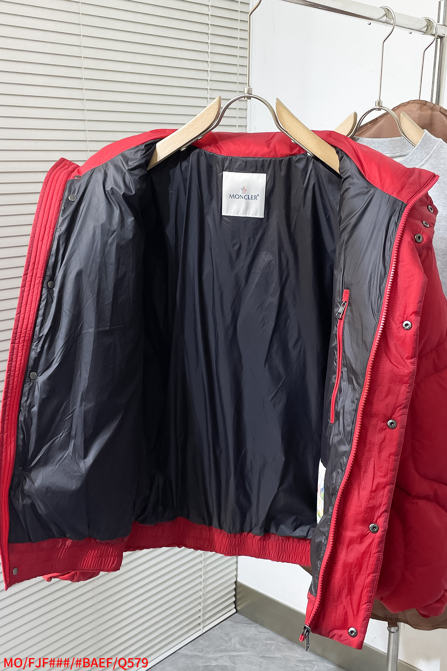 Moncler Down Jacket Black M-l-xl