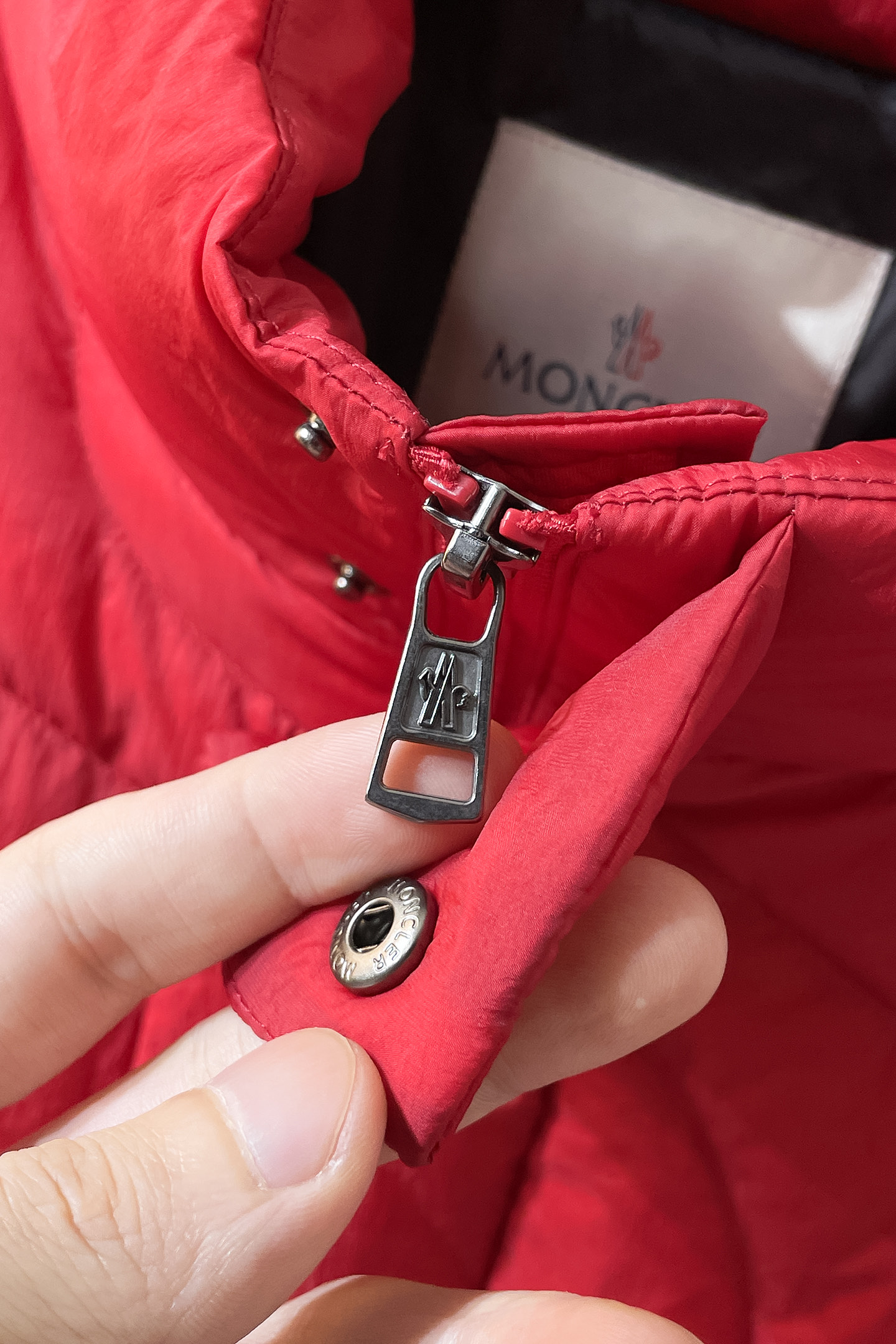 Moncler Down Jacket Black M-l-xl