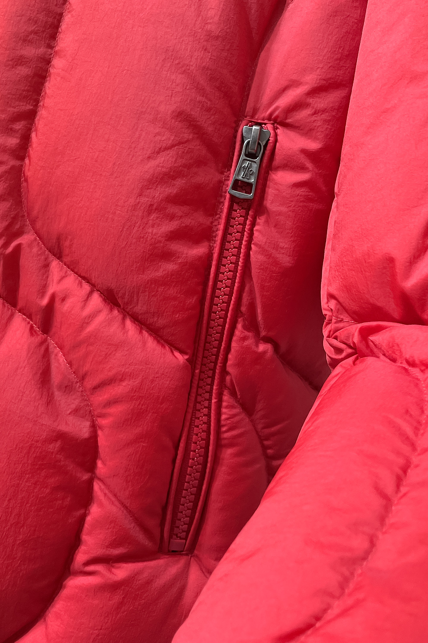 Moncler Down Jacket Black M-l-xl