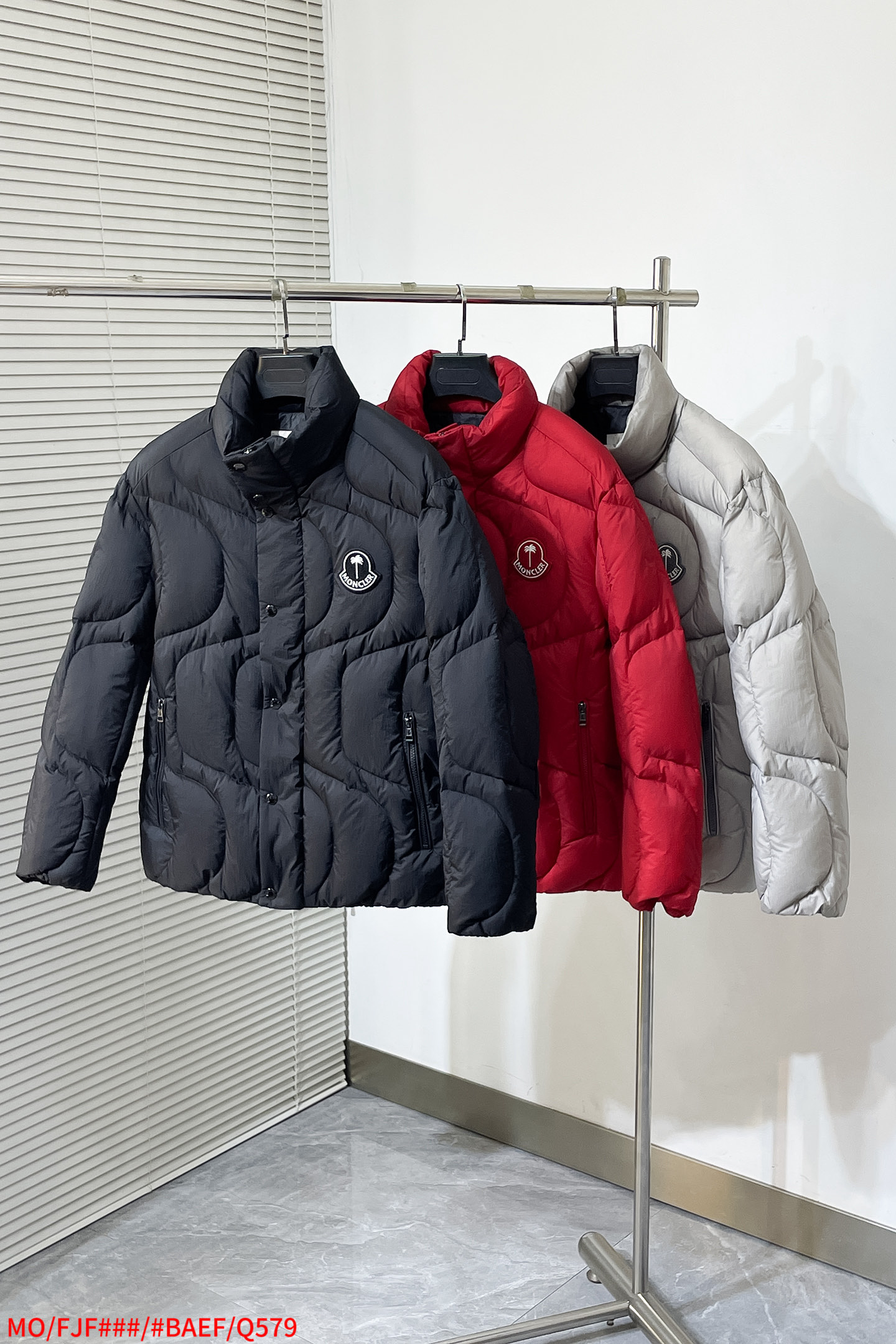 Moncler Down Jacket Black M-l-xl