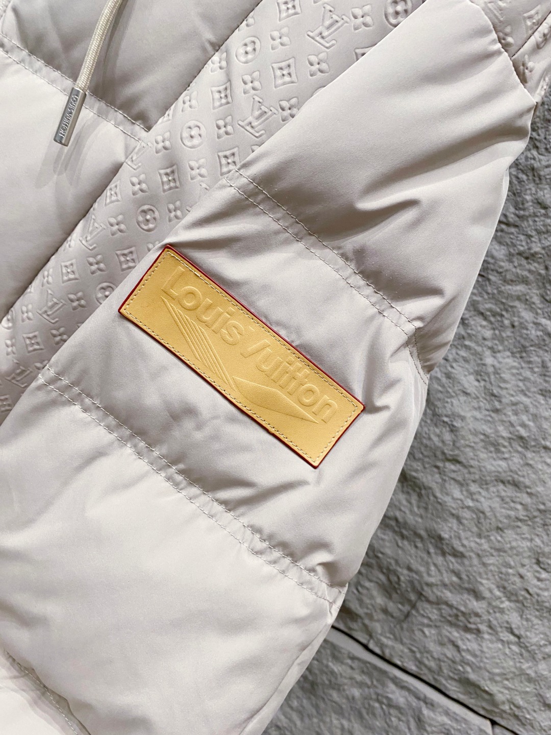 Louis Vuitton Down Jacket Black Hooded S-l