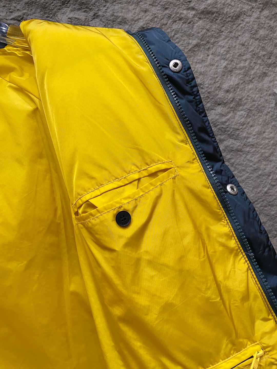Prada Down Jacket Black Hooded L