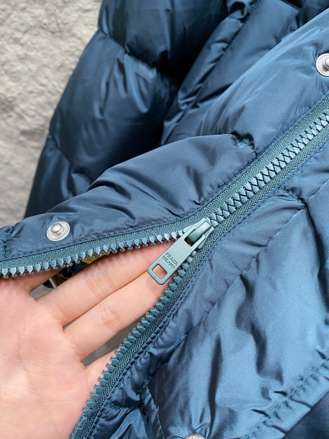 Prada Down Jacket Black Hooded L