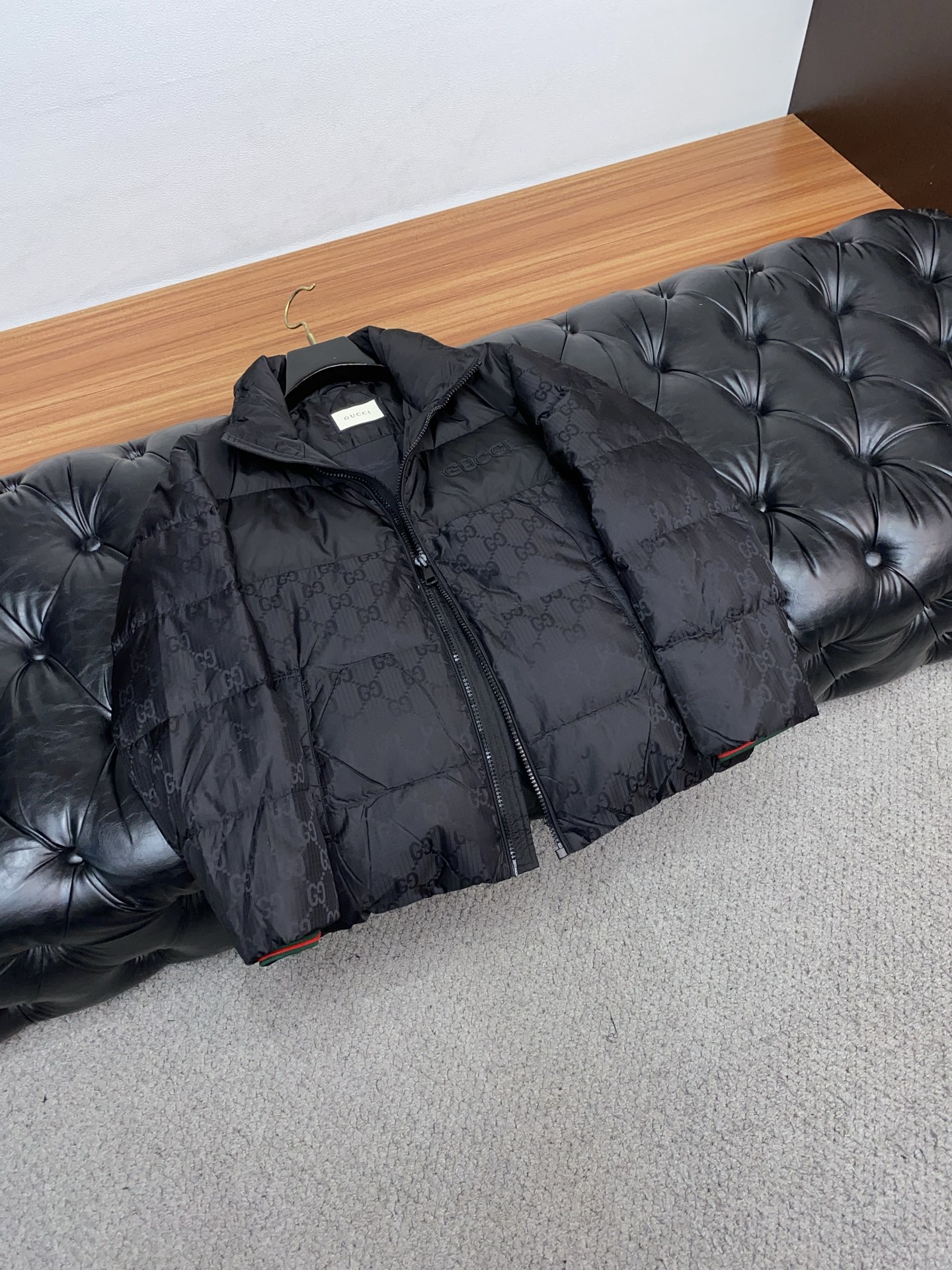 Gucci Couple Down Jacket White Duck Down M-xl