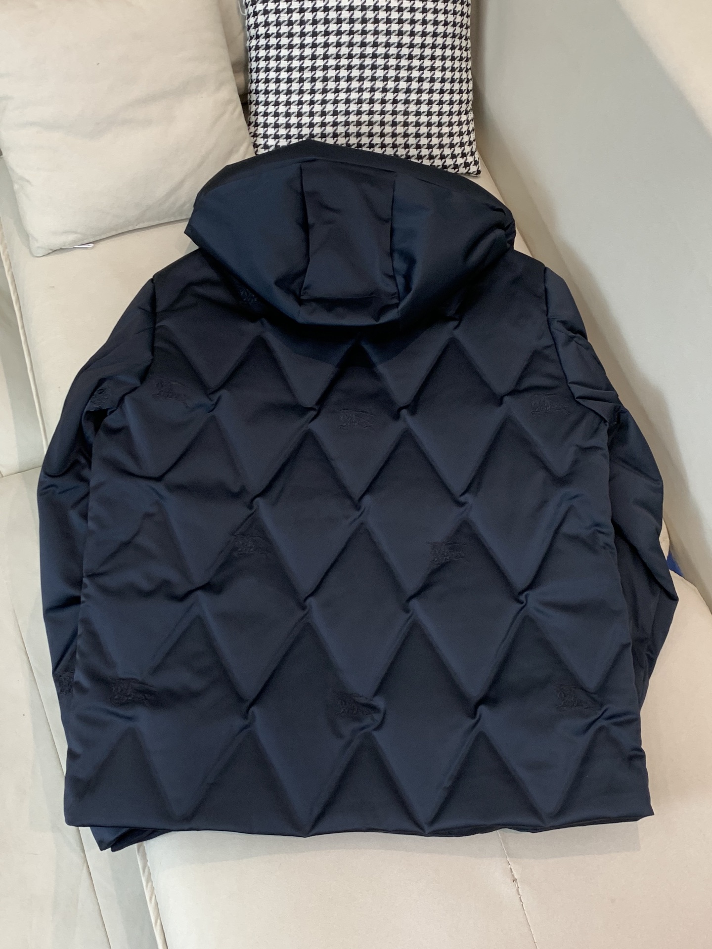Burberry Down Jacket White Duck Down Black Hooded S