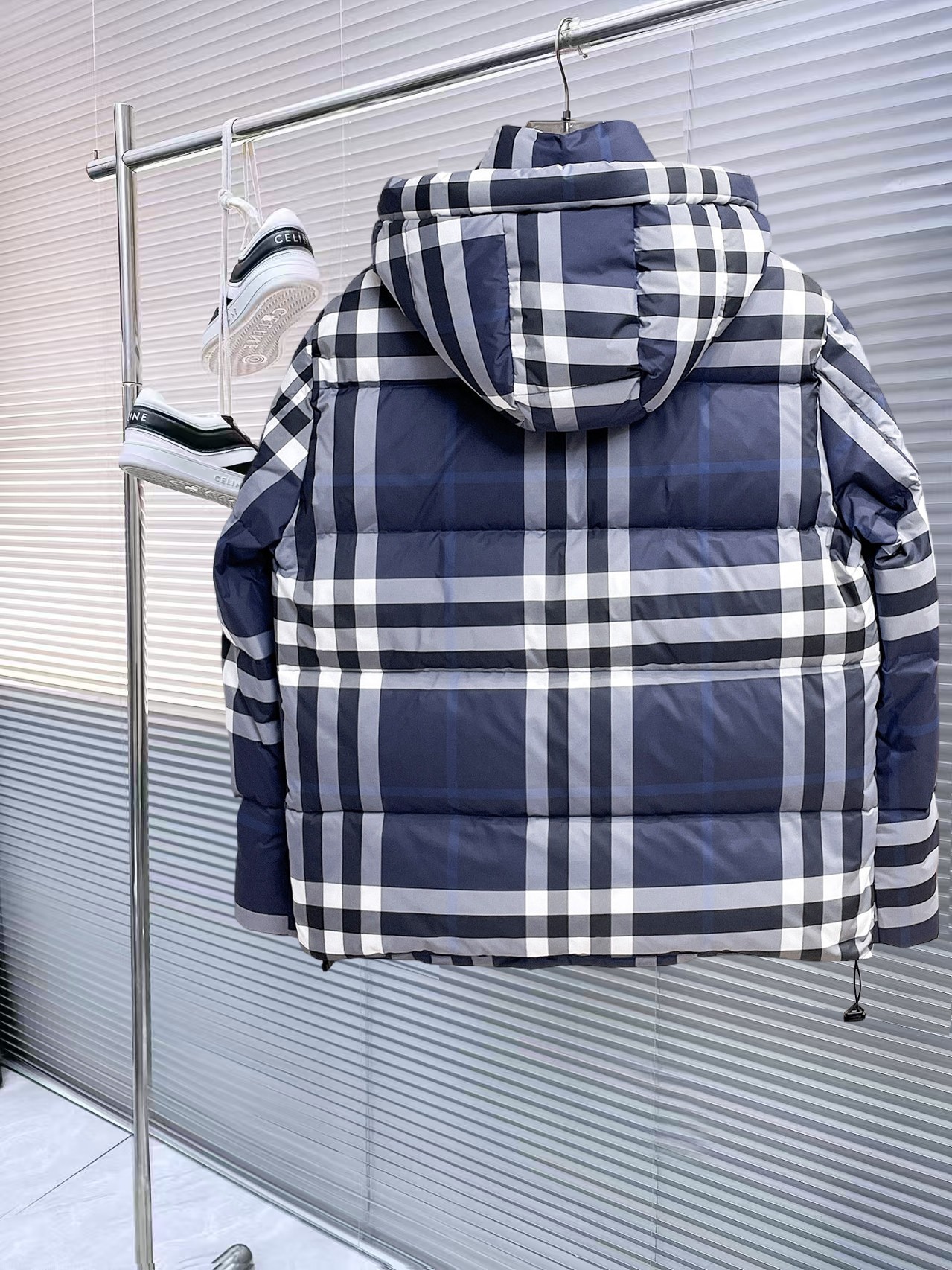 Burberry Down Jacket S-m-l-xl