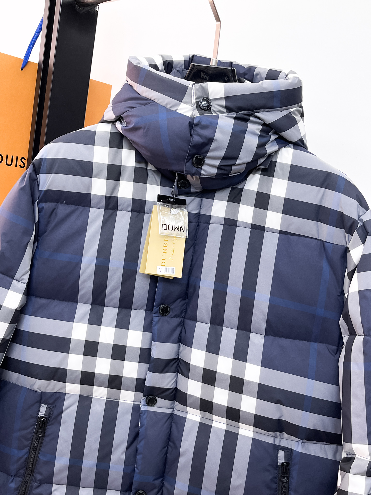 Burberry Down Jacket S-m-l-xl