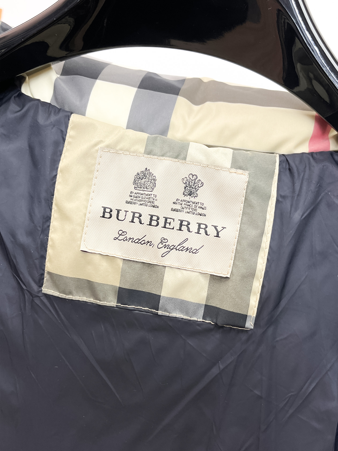 Burberry Down Jacket S-m-l-xl
