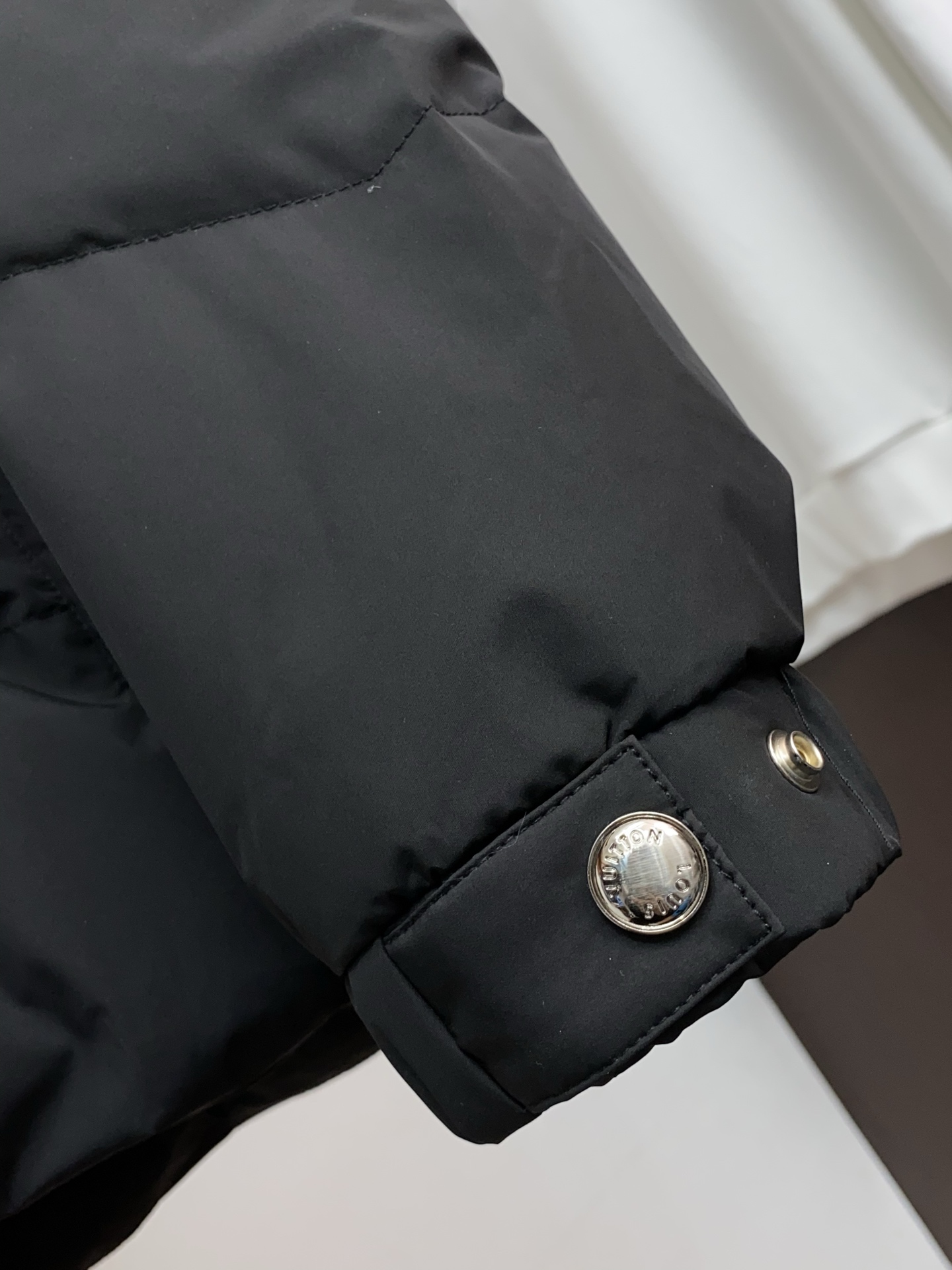Louis Vuitton Couple Down Jacket White Duck Down M-xl