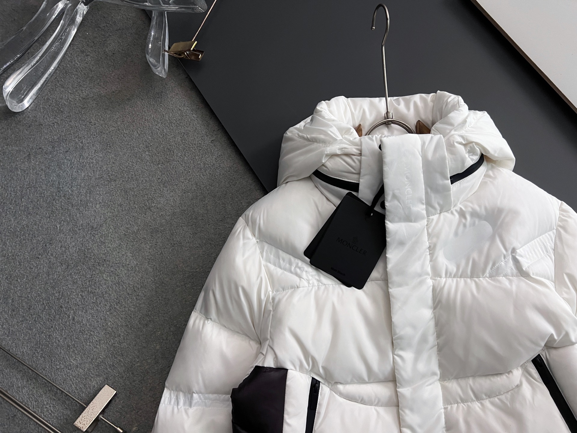Moncler Down Jacket White Duck Down M