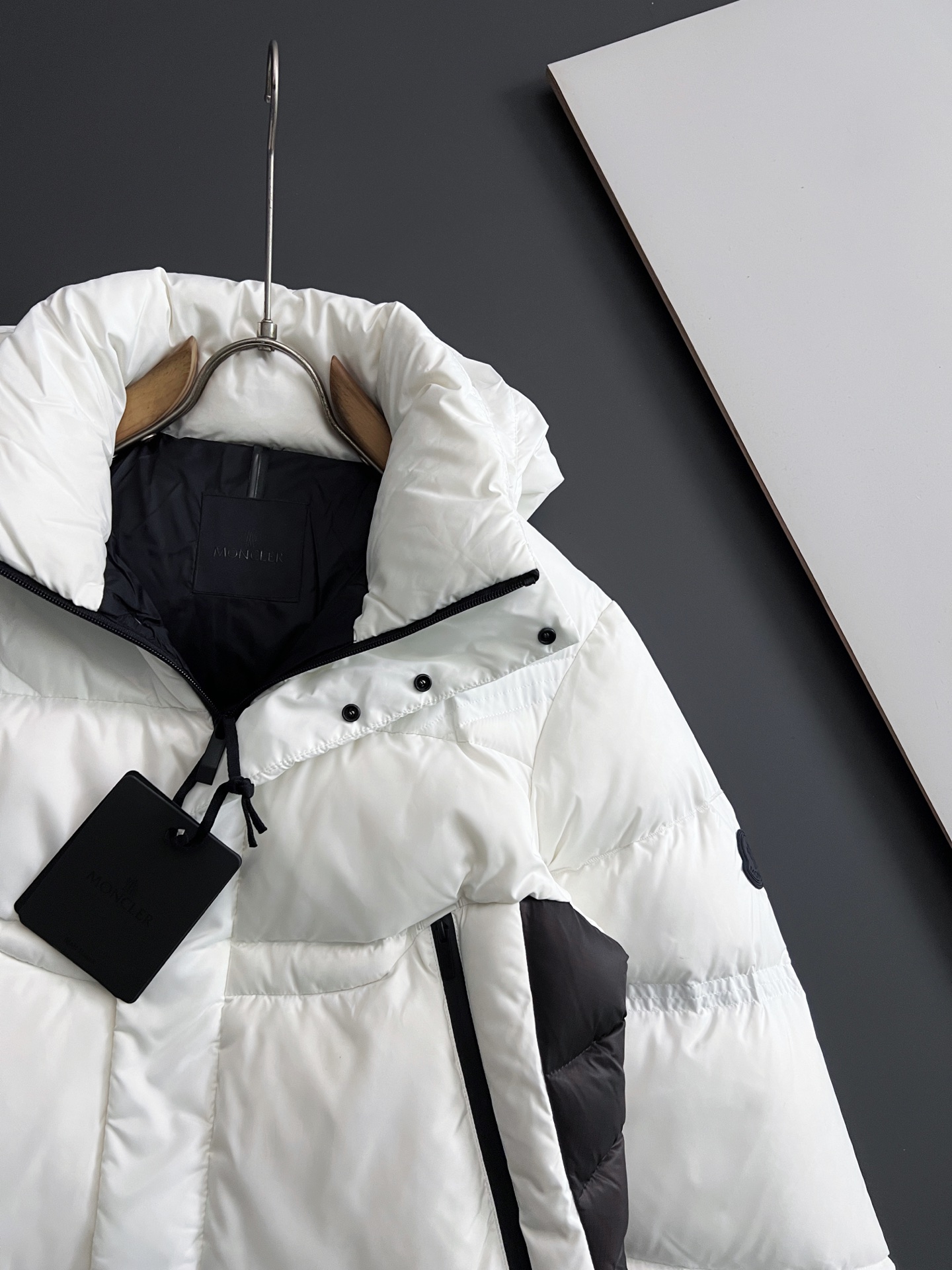 Moncler Down Jacket White Duck Down M