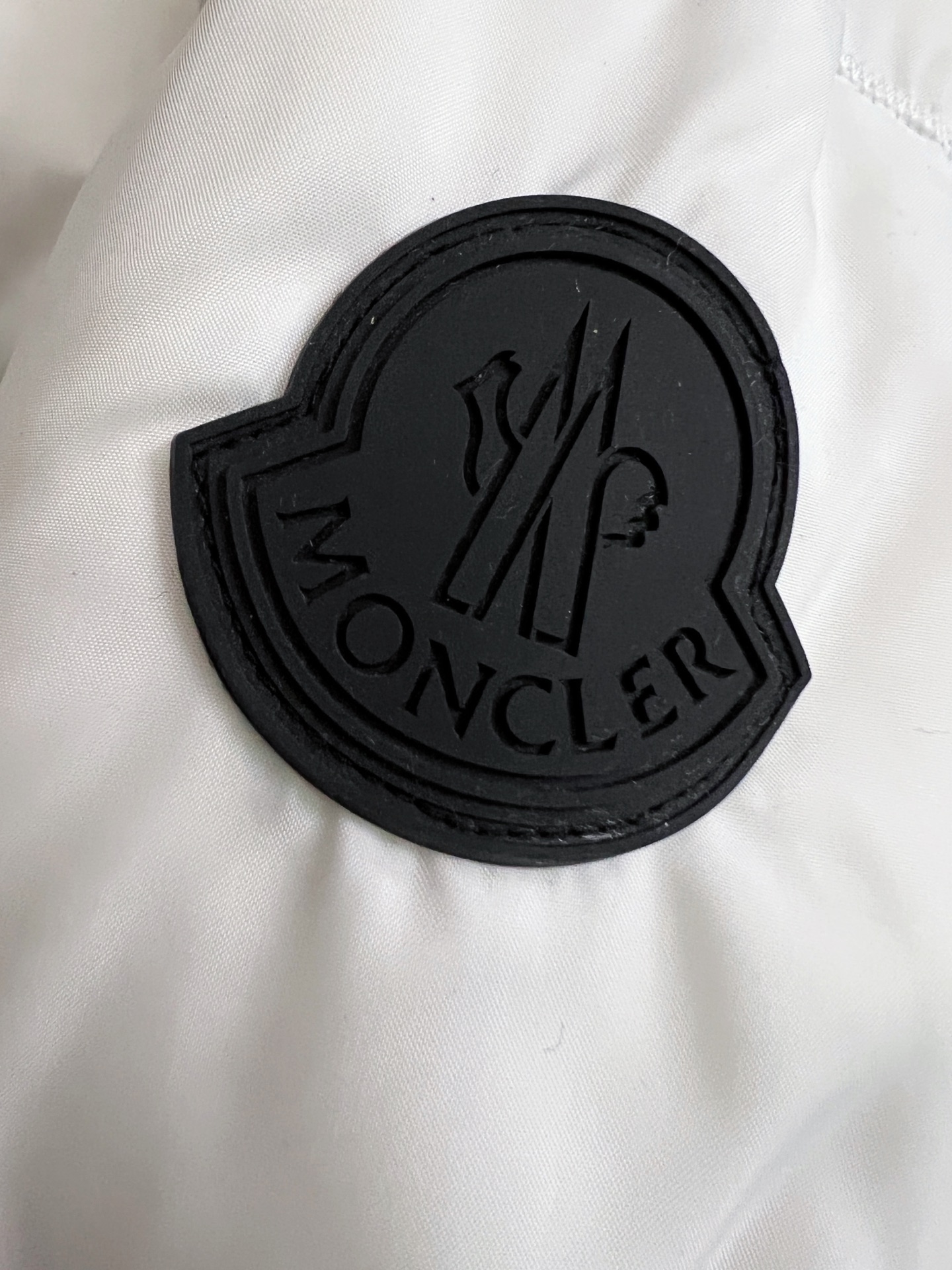 Moncler Down Jacket White Duck Down M