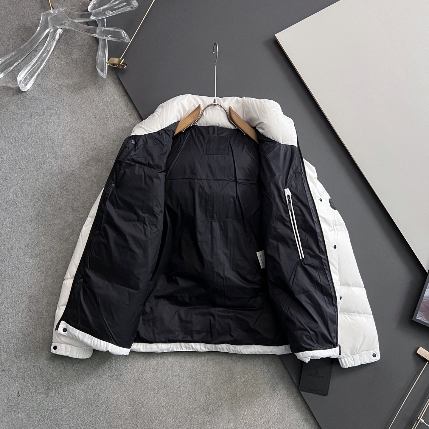 Moncler Down Jacket White Duck Down M