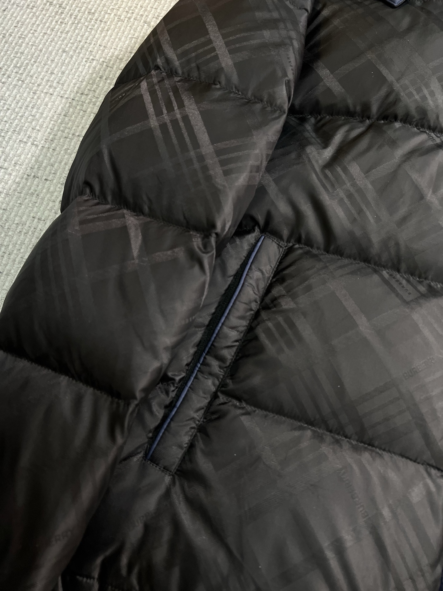Burberry Down Jacket Hooded M-xl