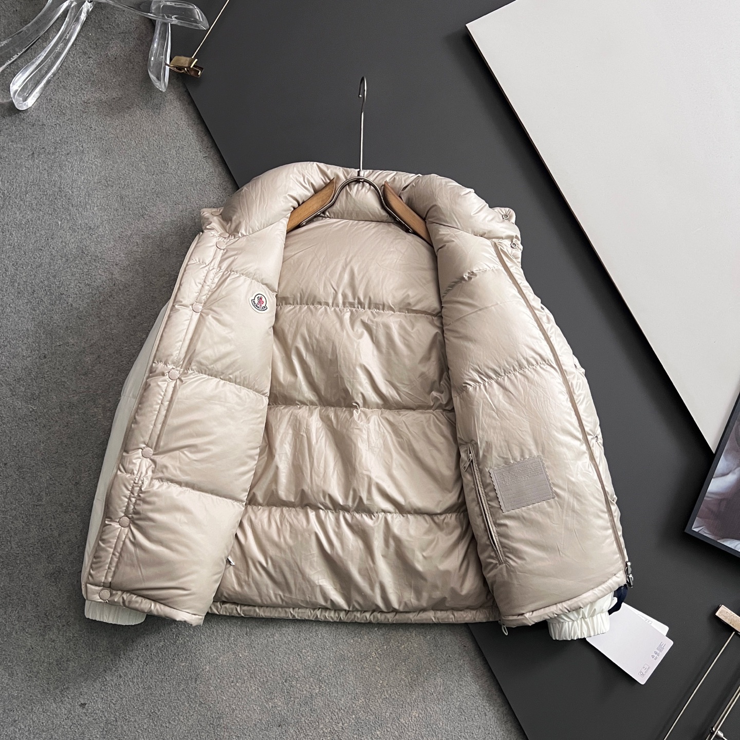 Moncler Down Jacket White Duck Down M