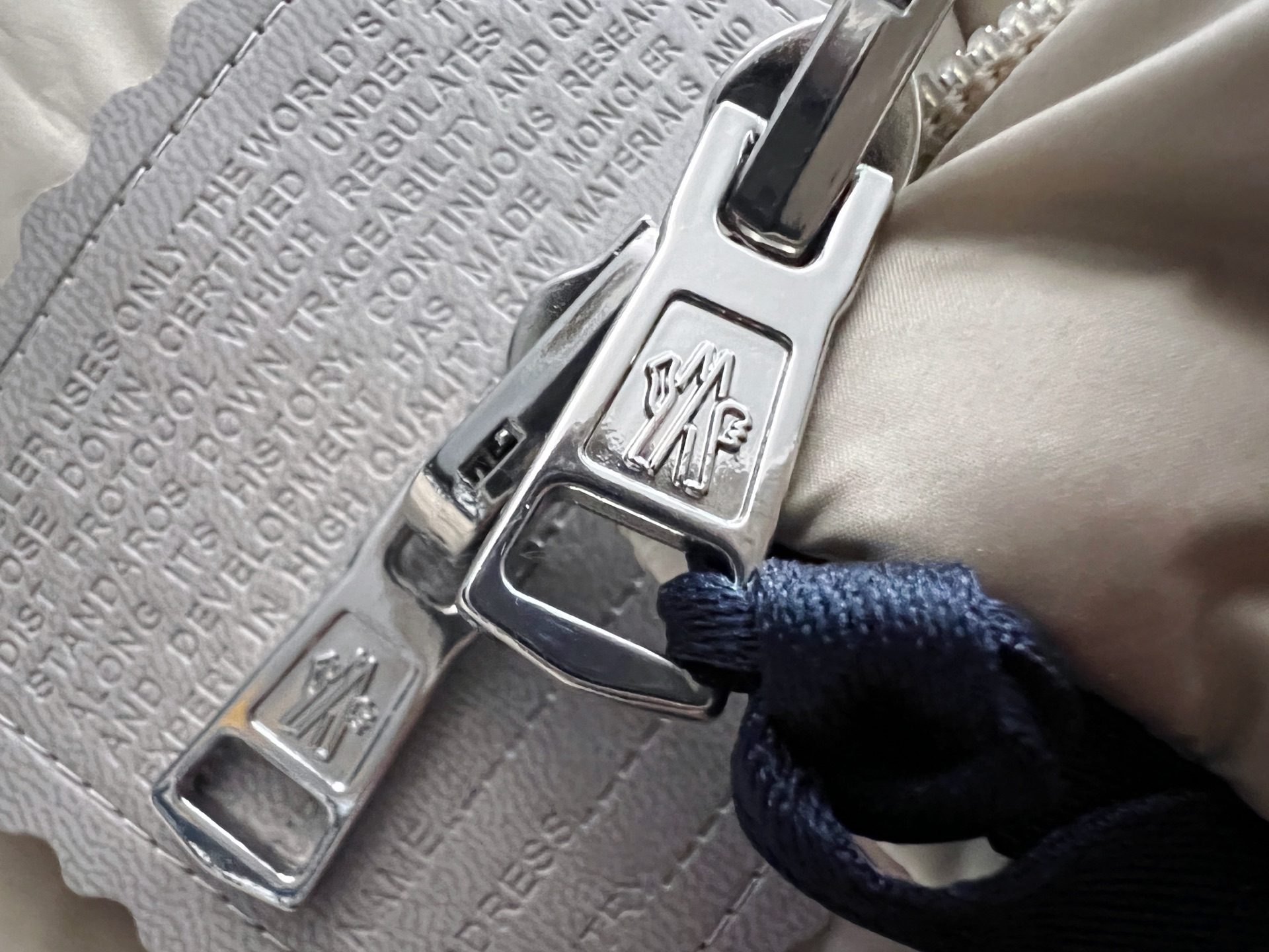 Moncler Down Jacket White Duck Down M