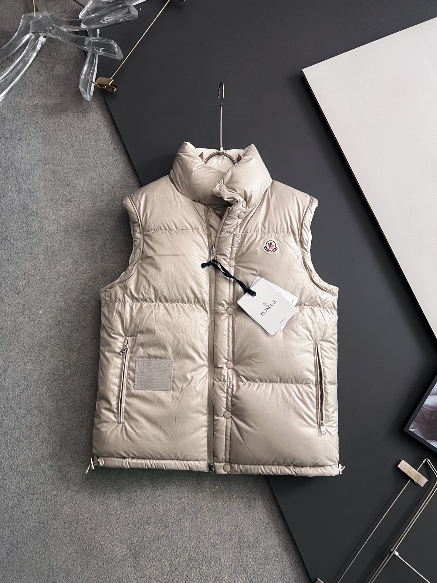 Moncler Down Jacket White Duck Down M
