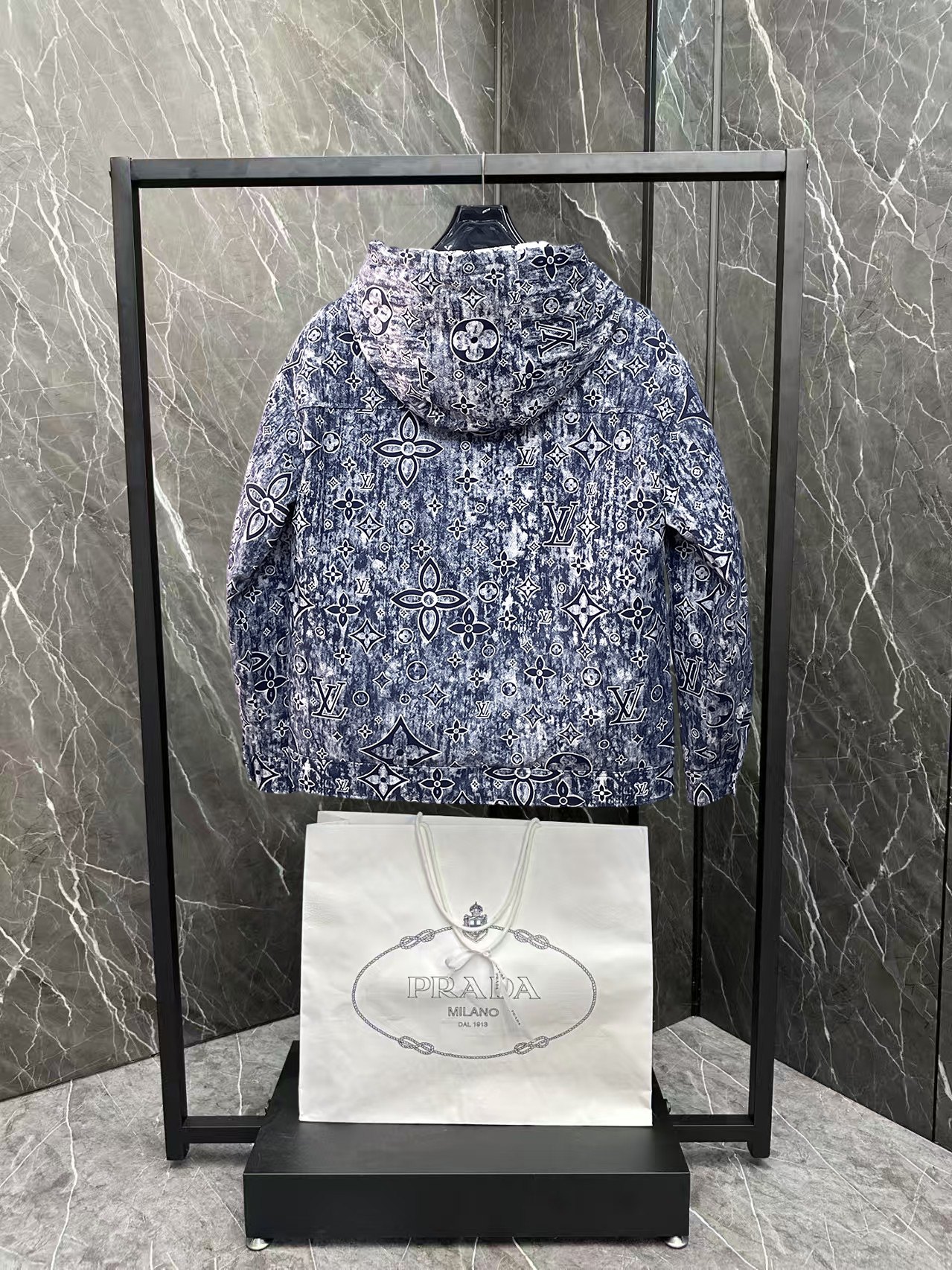 Louis Vuitton Down Jacket S-m-l-xl