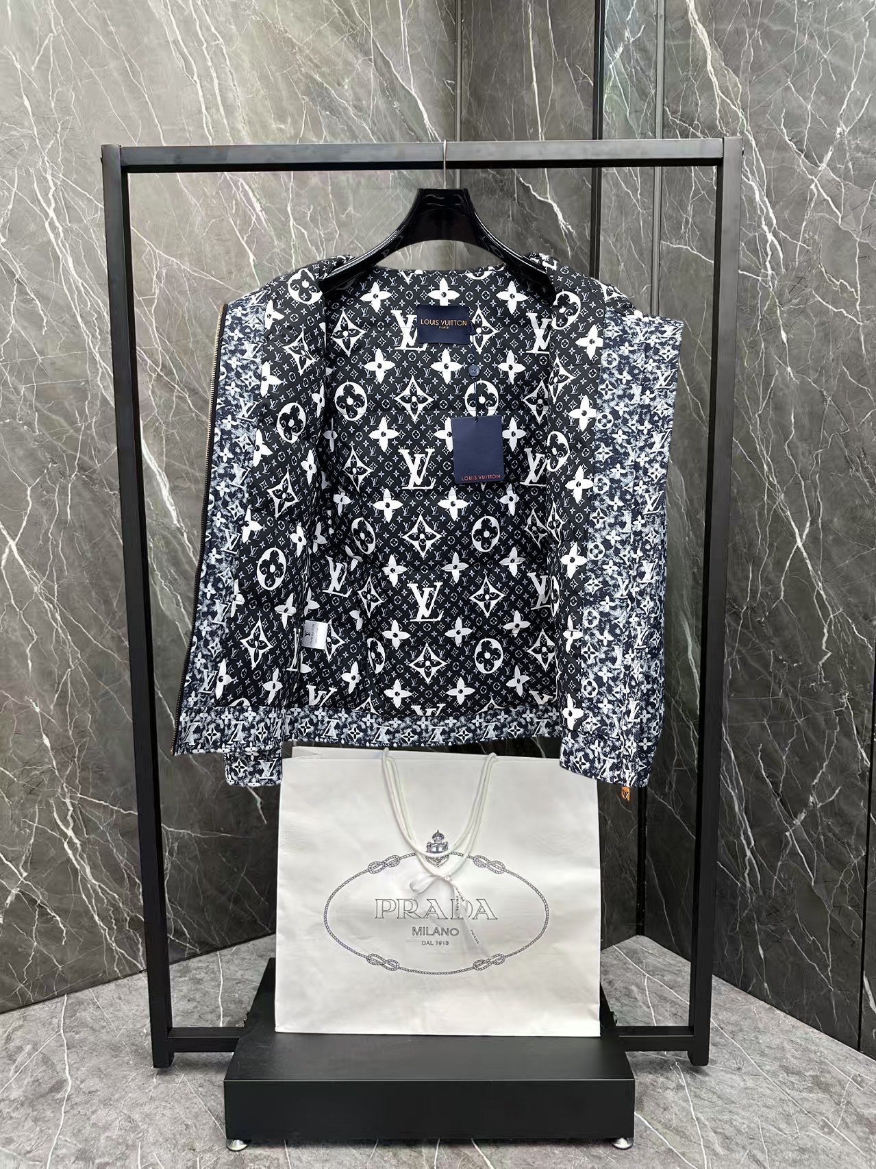 Louis Vuitton Down Jacket S-m-l-xl
