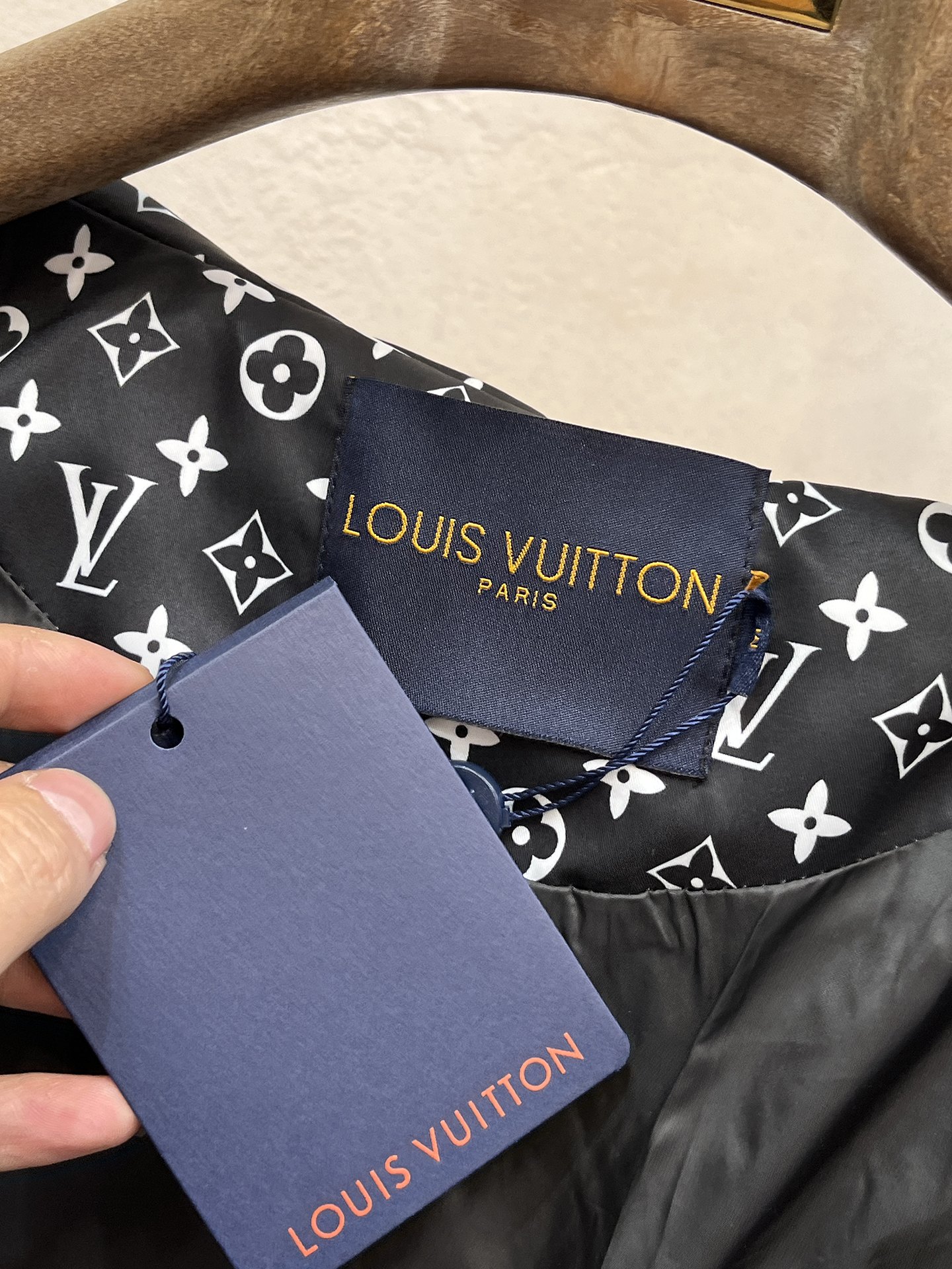 Louis Vuitton Down Jacket S-m-l-xl