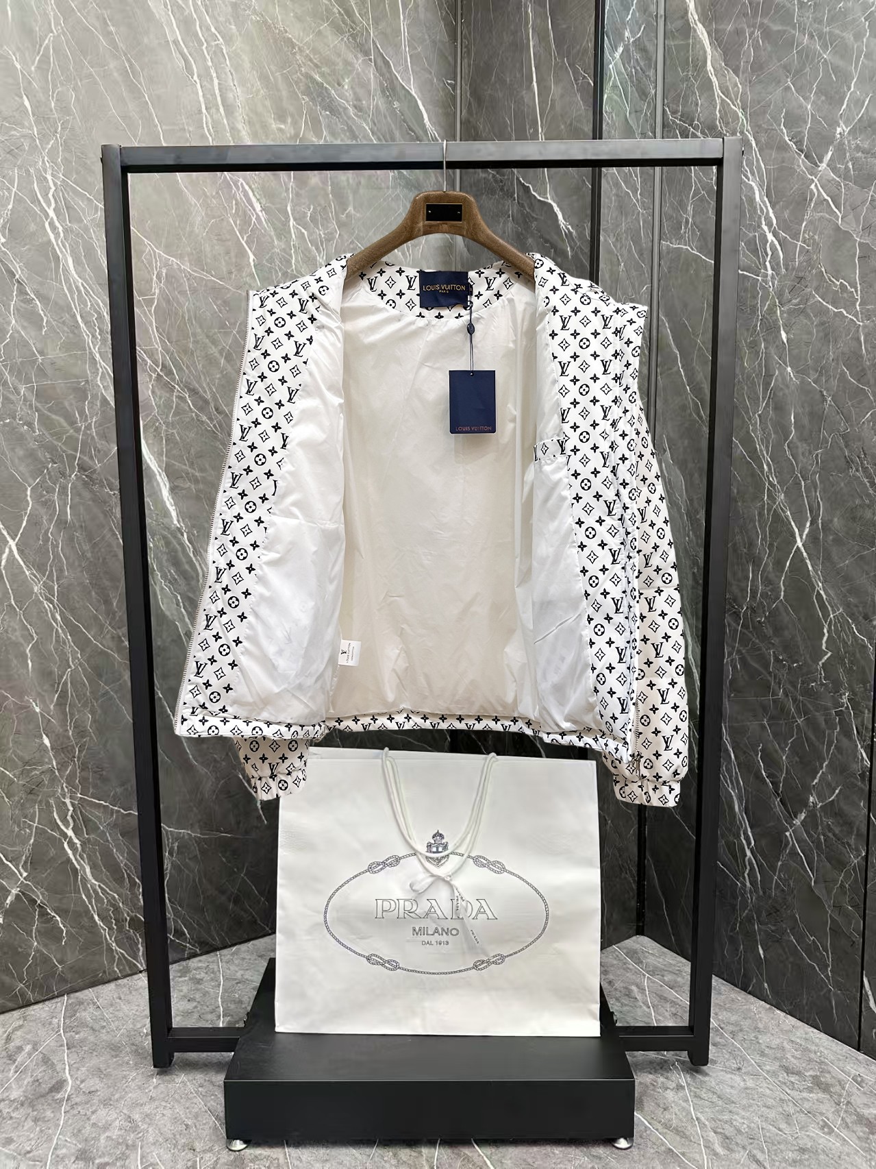 Louis Vuitton Down Jacket S-m-l-xl
