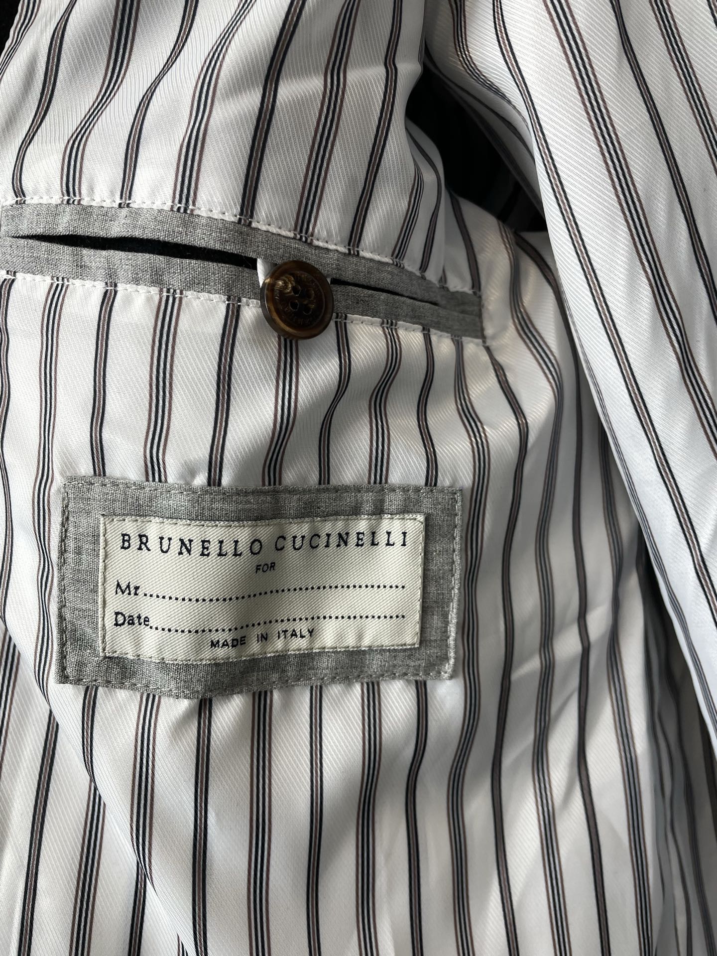 Brunello Cucinelli Basic Clothing L