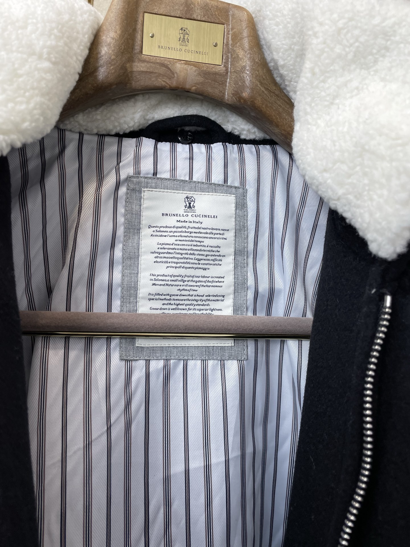 Brunello Cucinelli Basic Clothing L