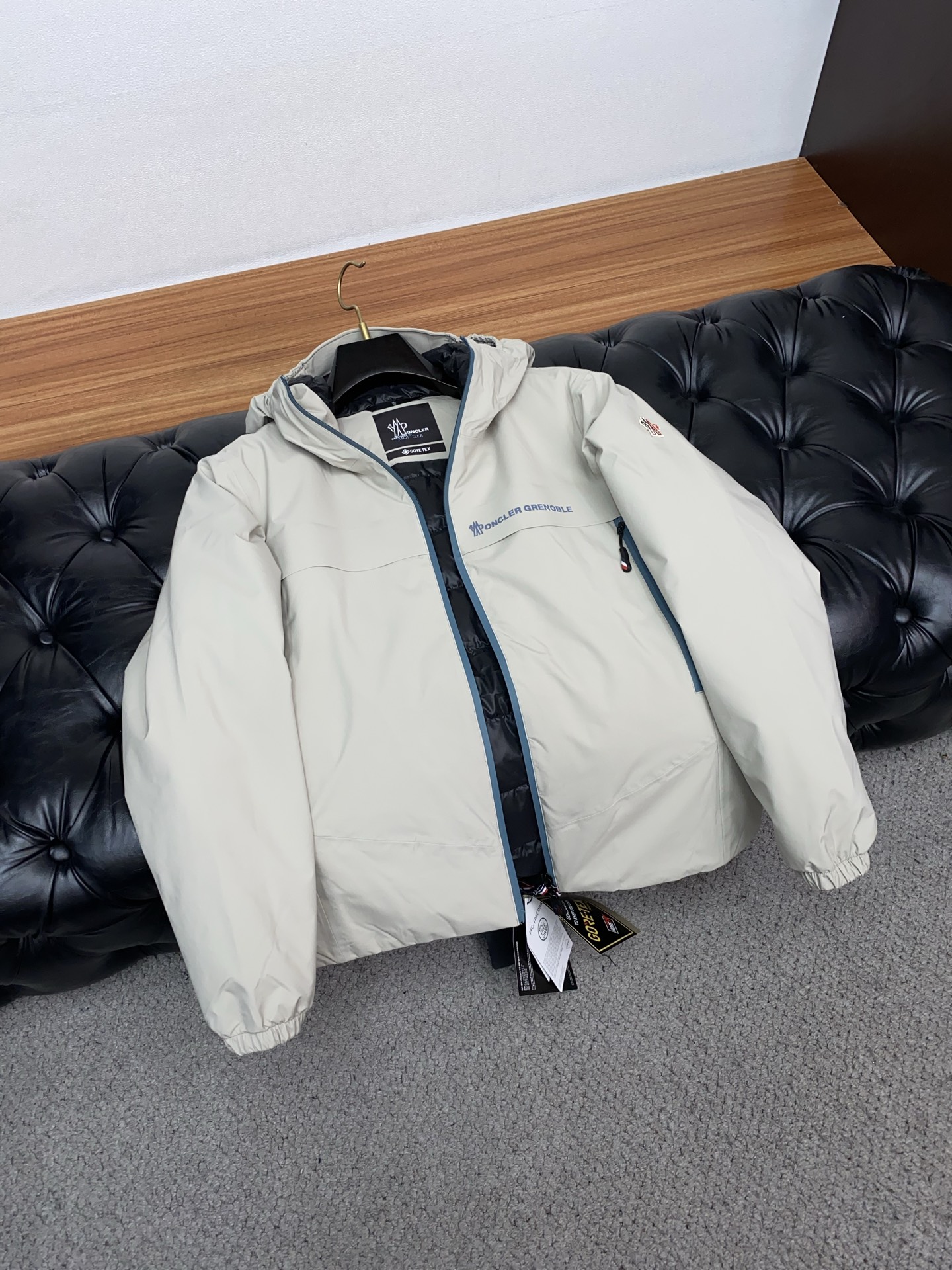Ermenegildo Zegna Male Down Jacket White Duck Down M-l-xl