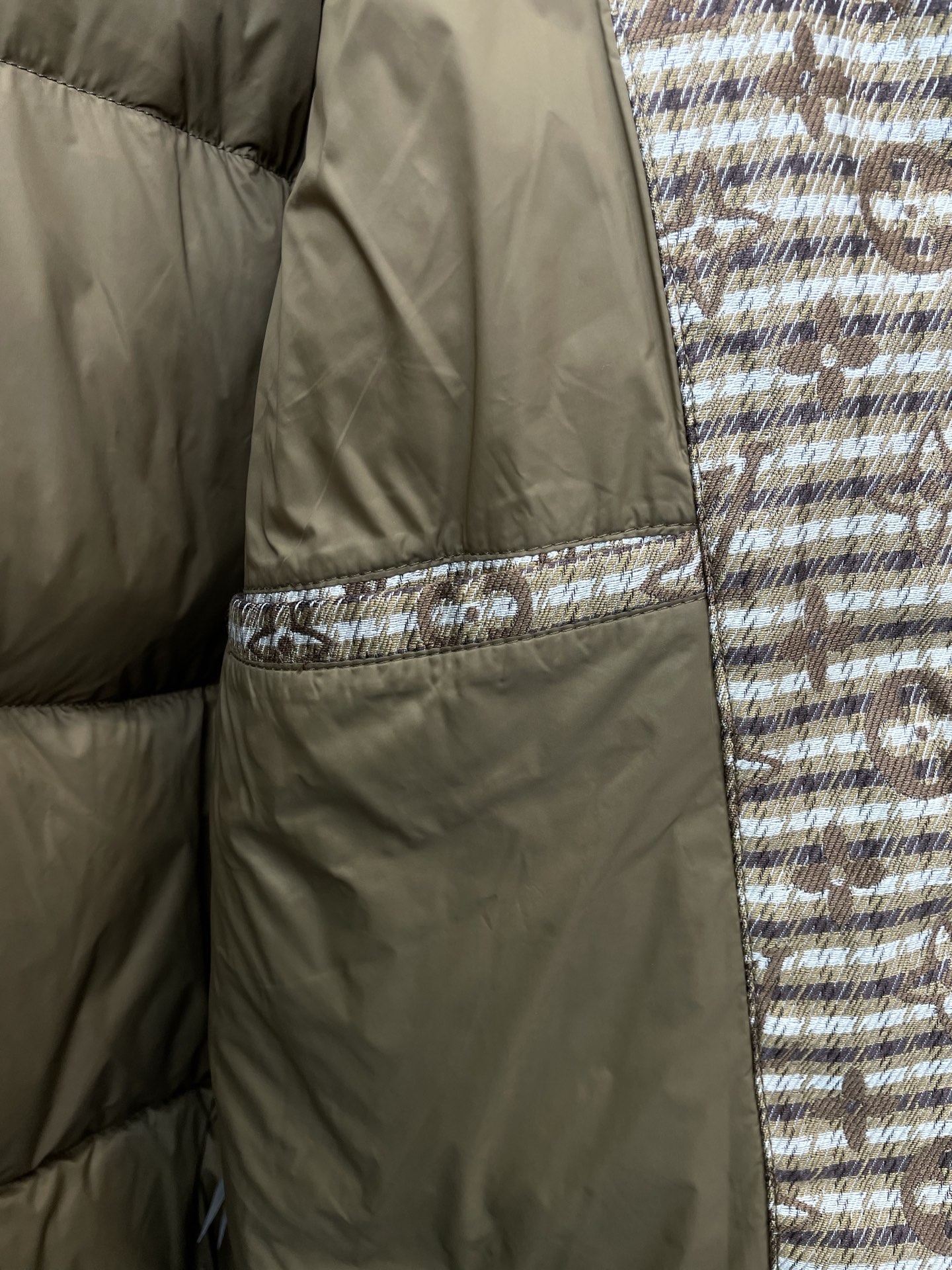 Louis Vuitton Down Jacket Hooded S-m-l-xl